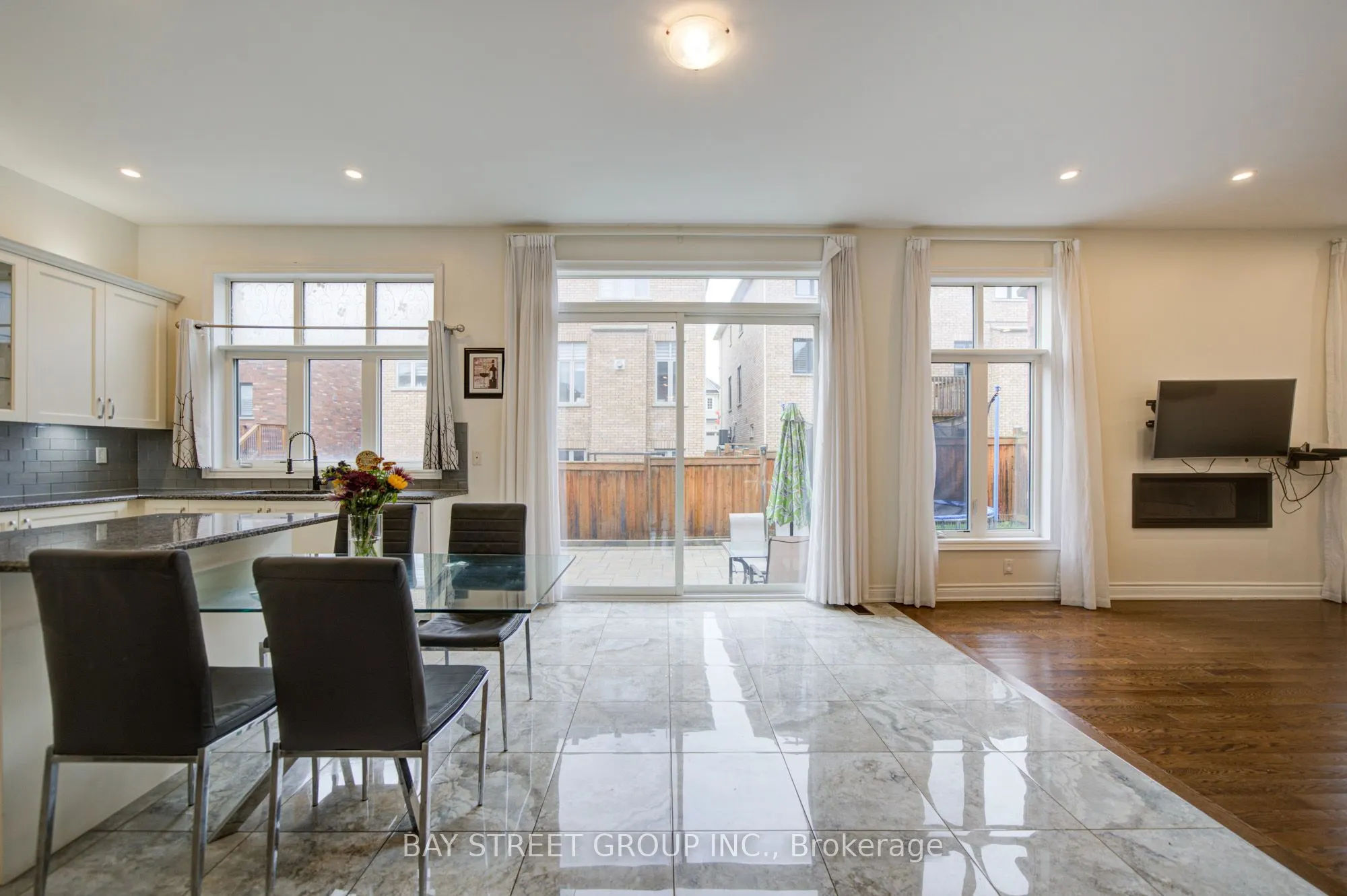 30 Ben Sinclair Avenue