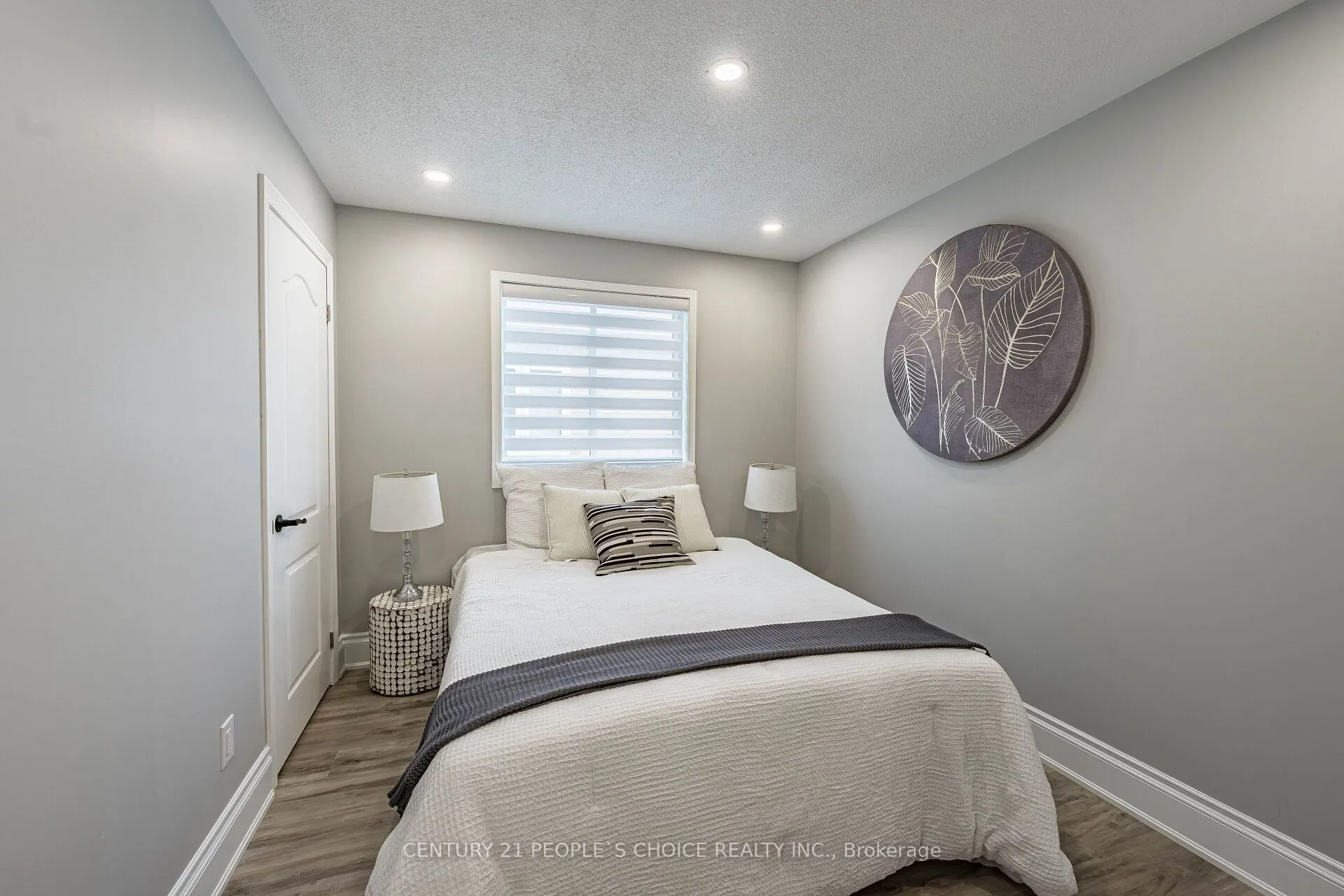 211 Wildberry Crescent