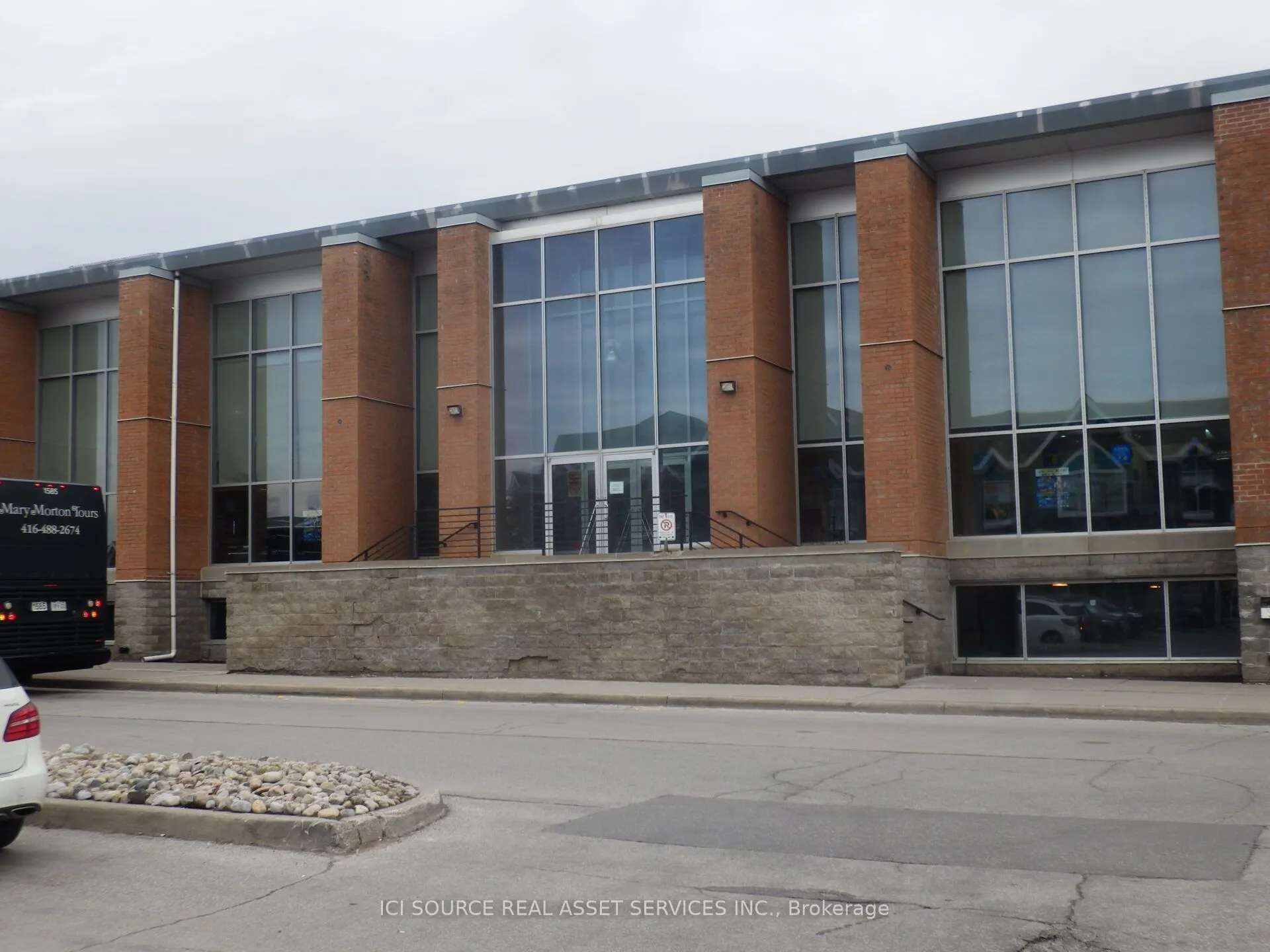 4300 Steeles Avenue E #E18