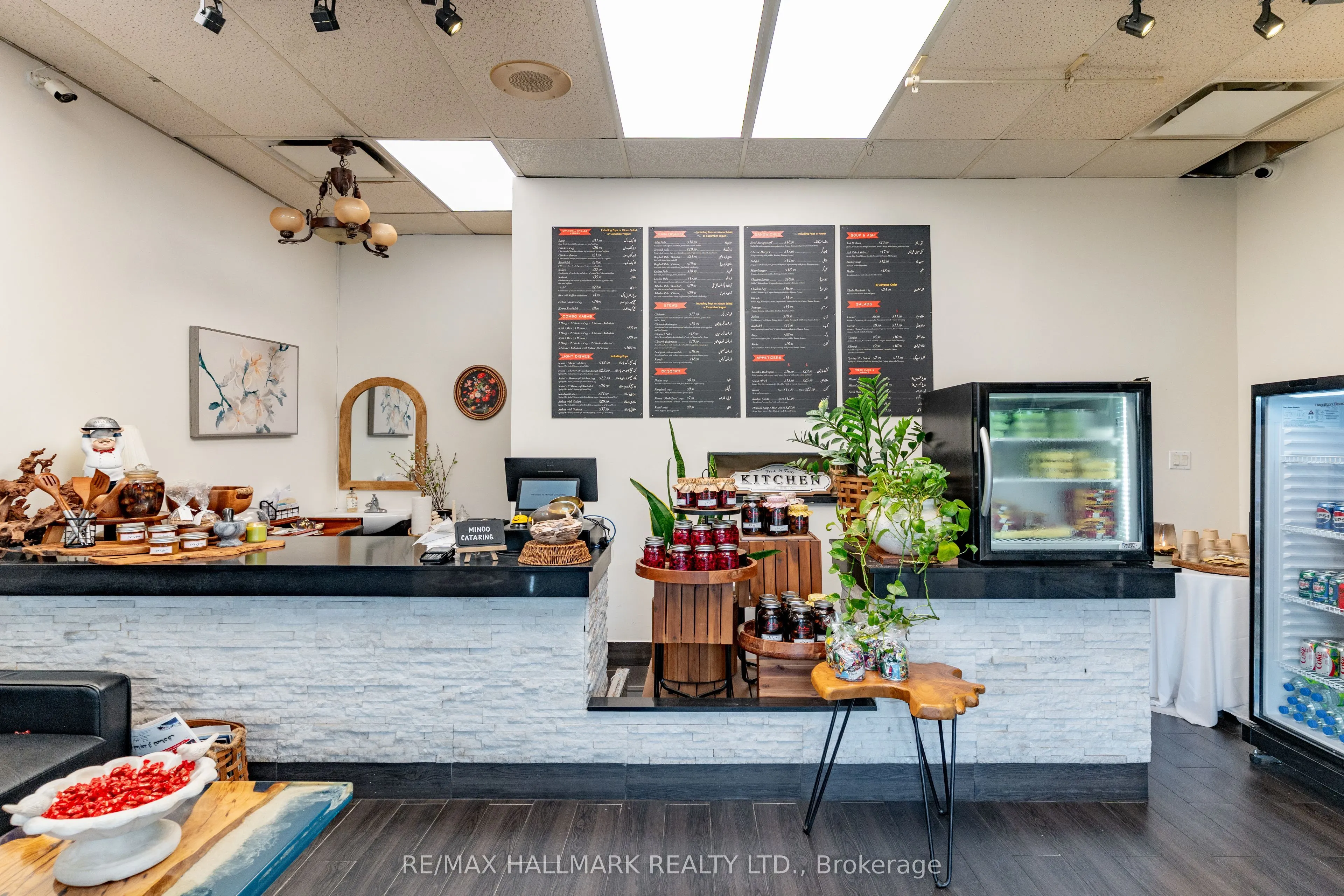 8053 Yonge Street
