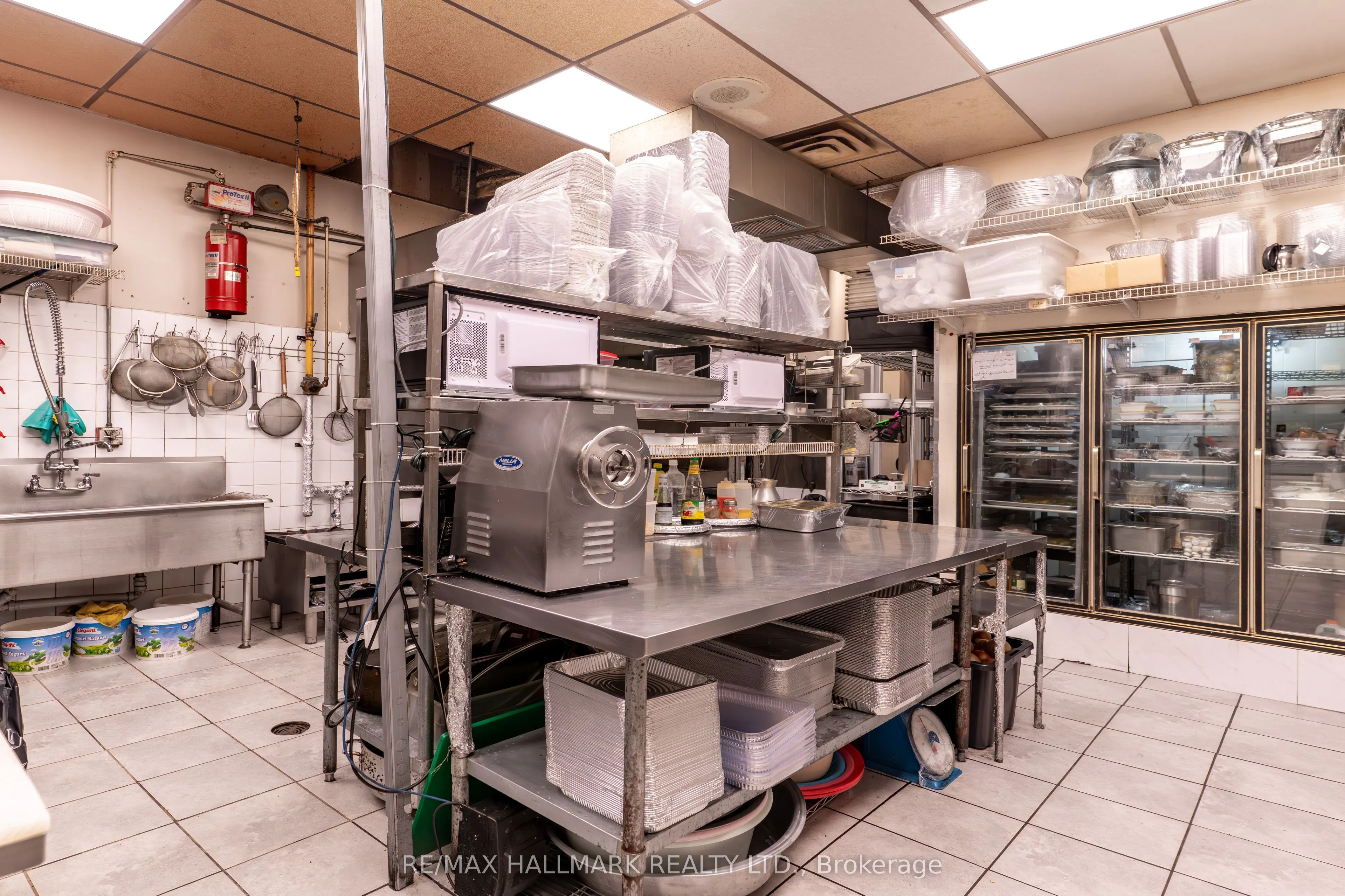 8053 Yonge Street
