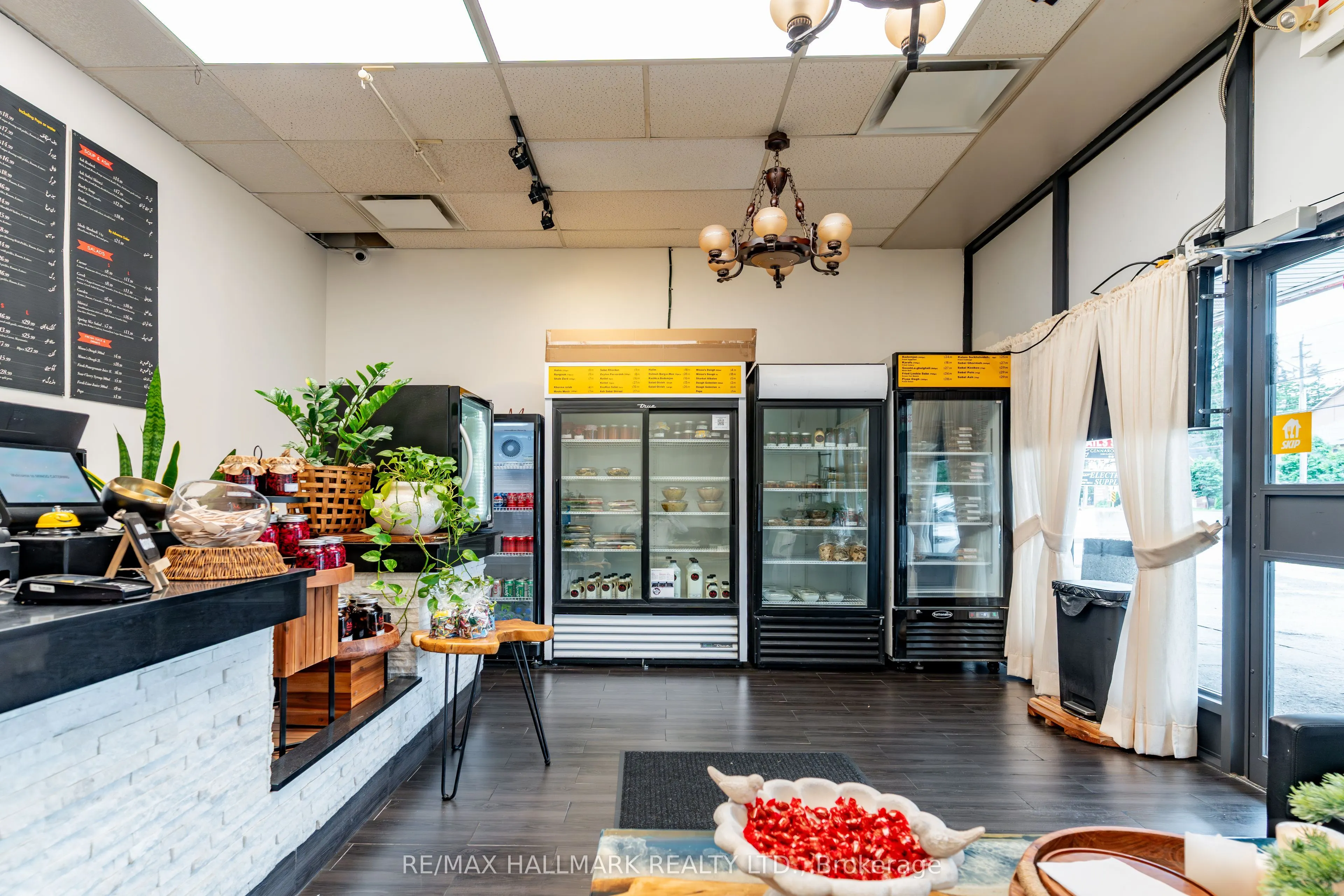 8053 Yonge Street