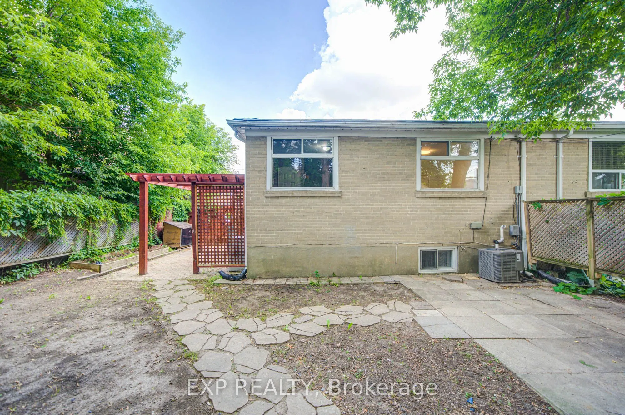 167 Taylor Mills Drive N