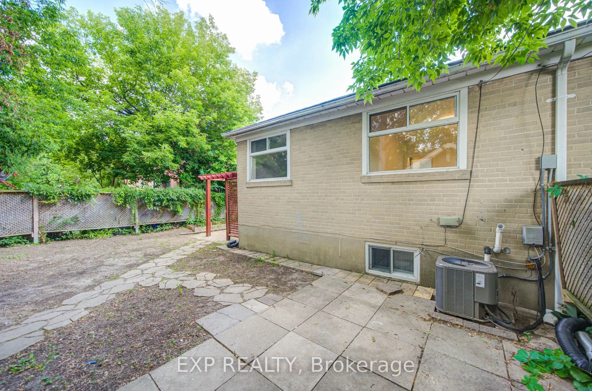 167 Taylor Mills Drive N