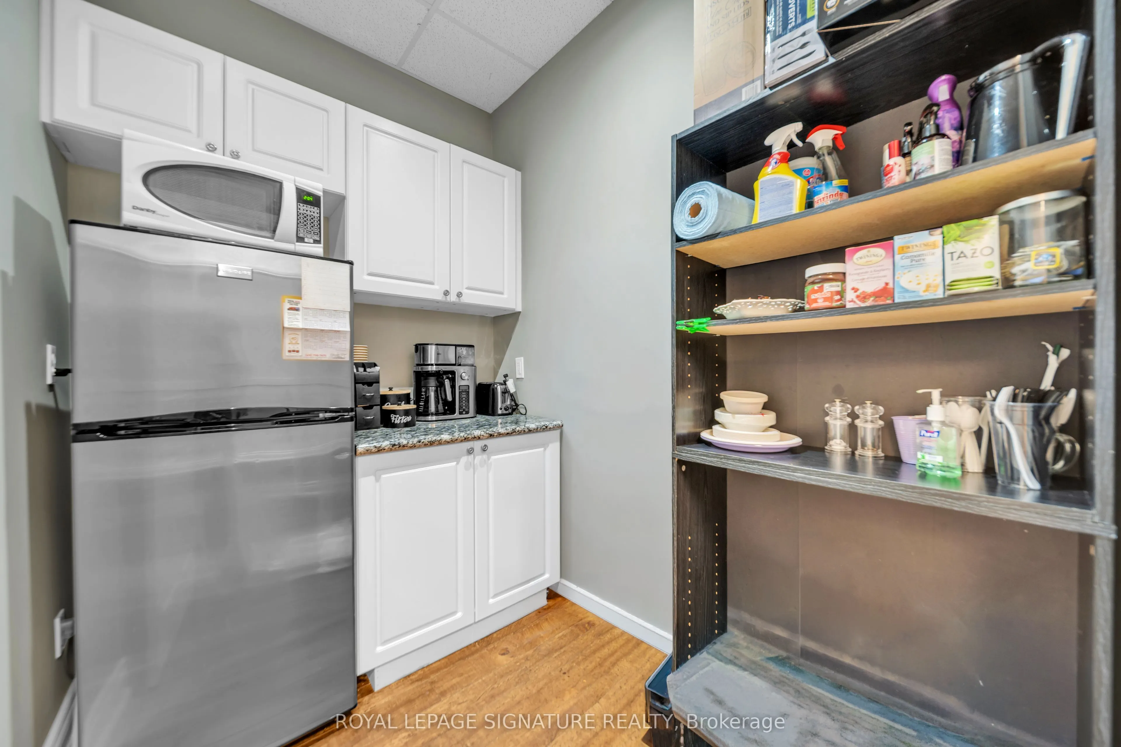 7191 Yonge Street #310
