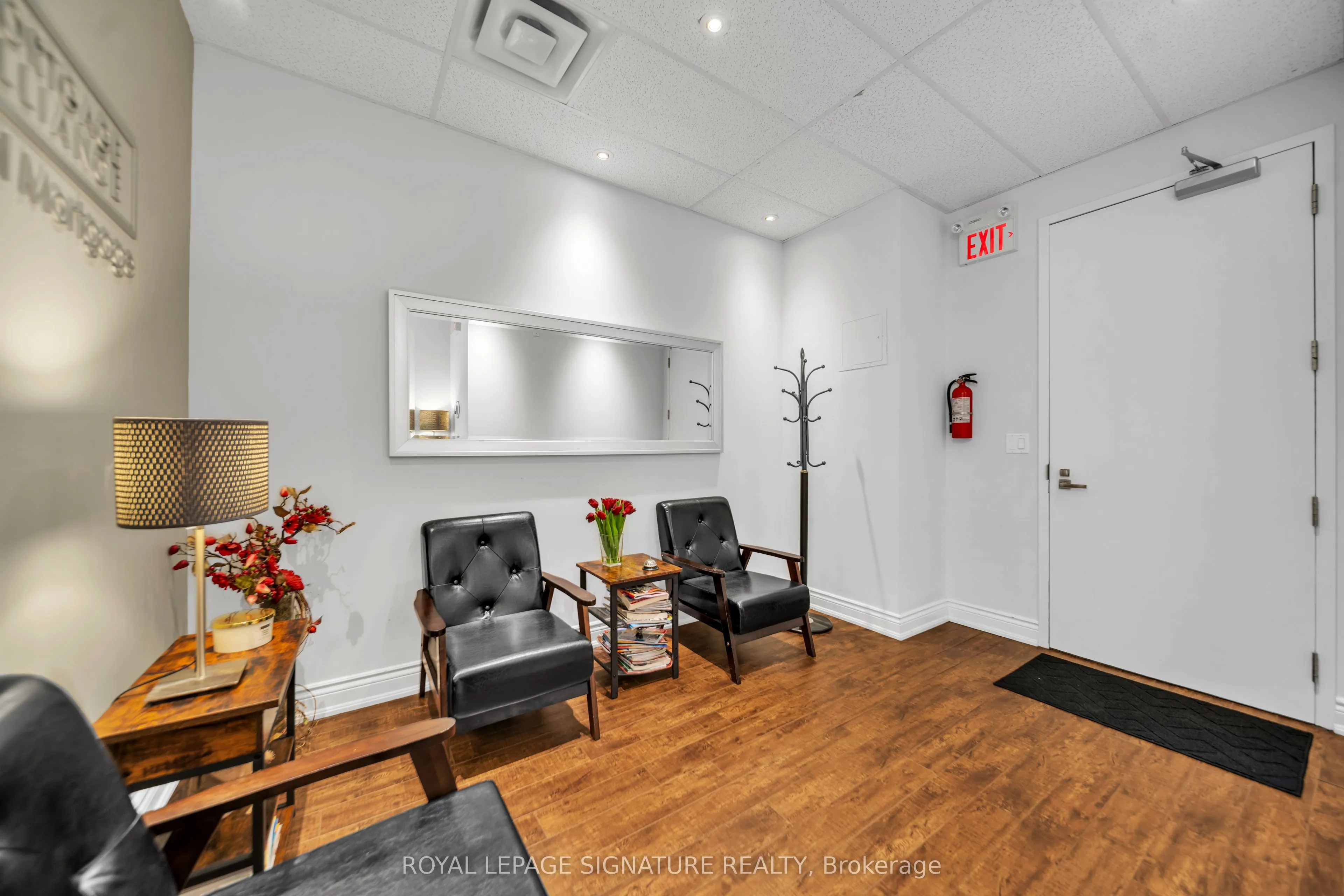 7191 Yonge Street #310