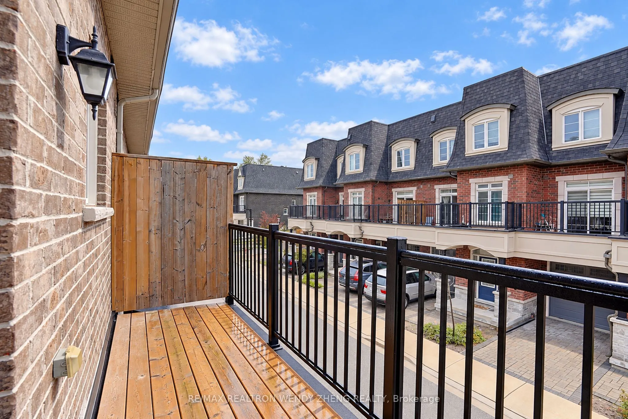 160 Elgin Mills Road W