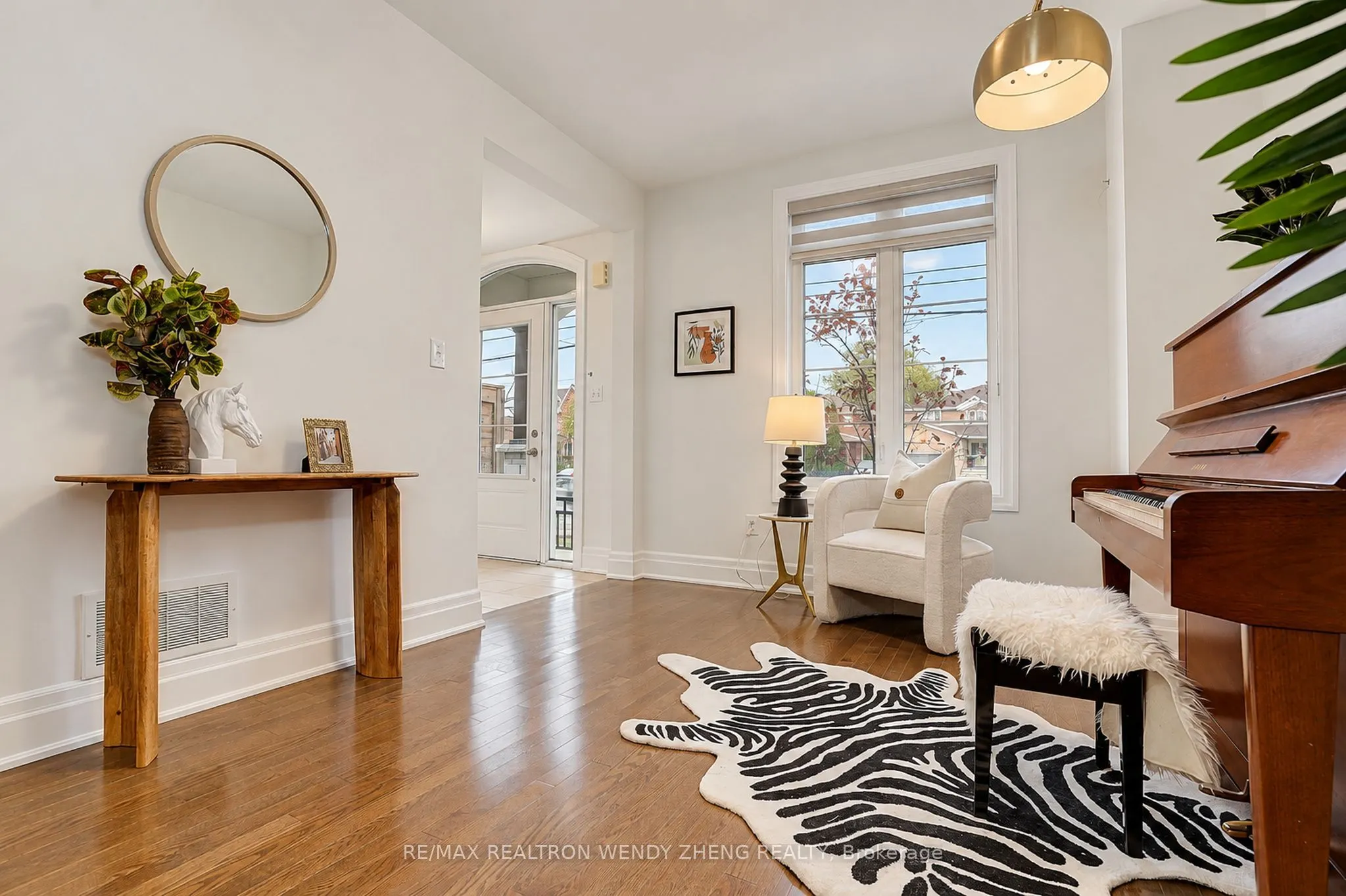 160 Elgin Mills Road W