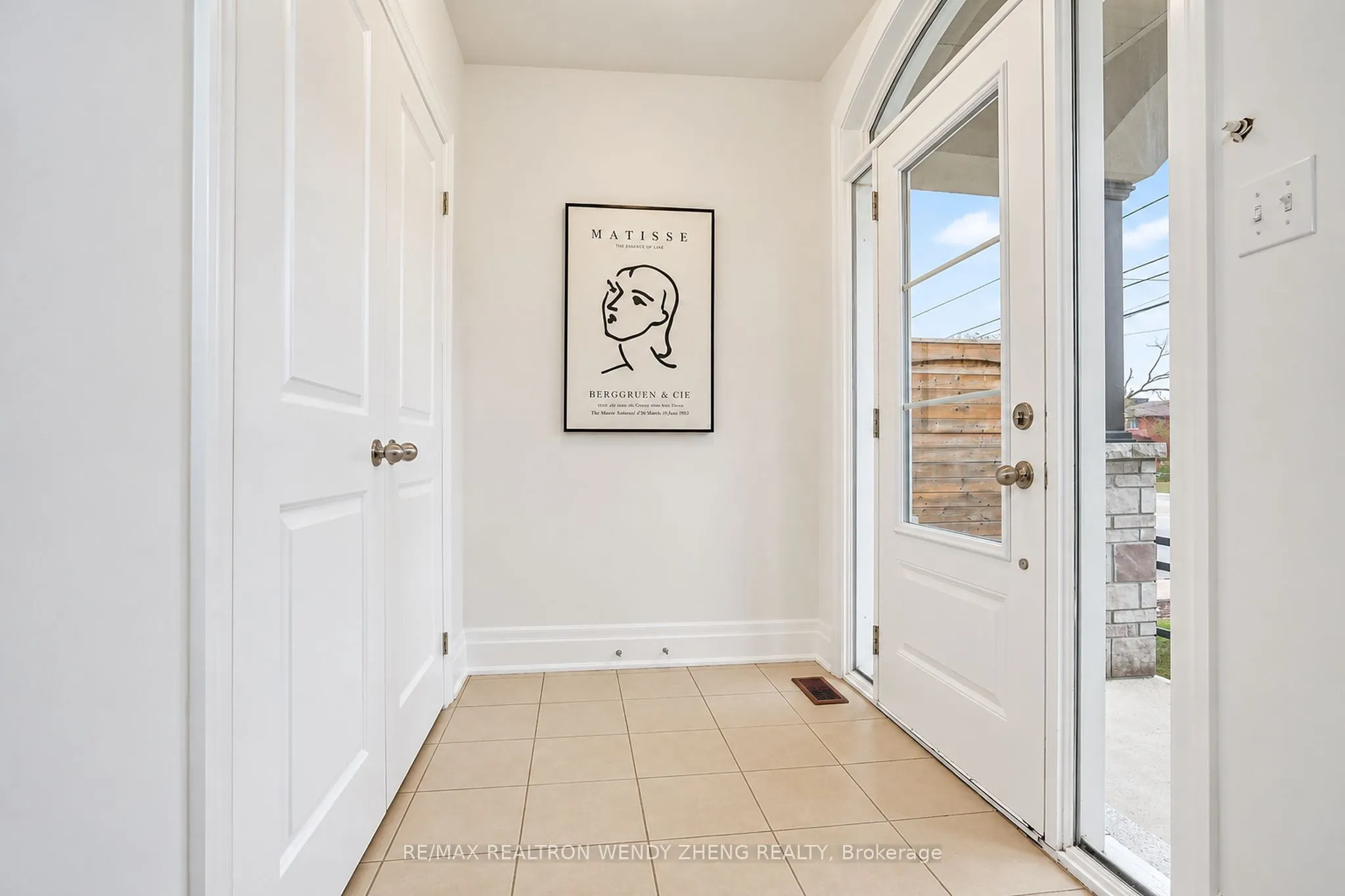 160 Elgin Mills Road W