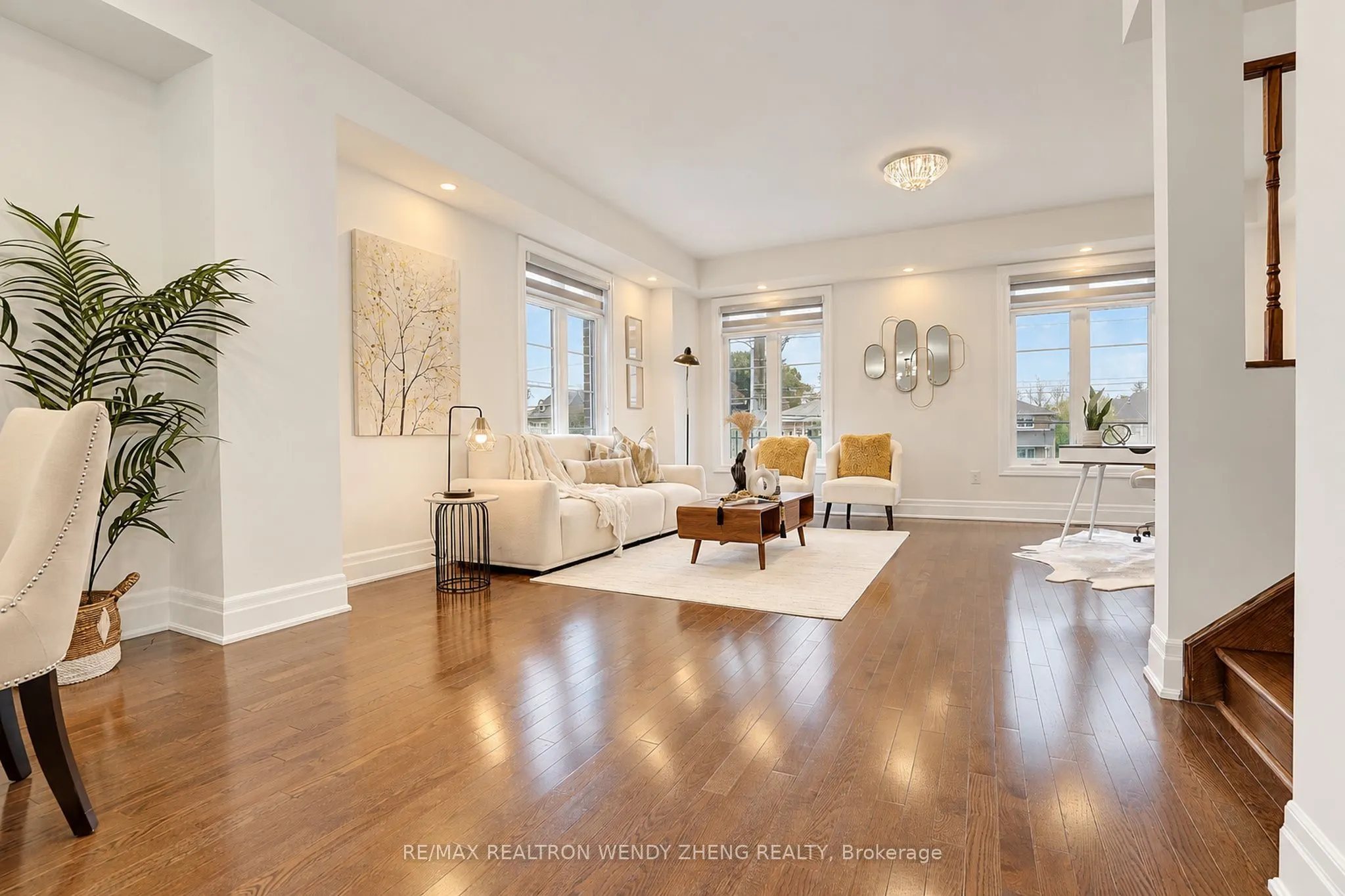 160 Elgin Mills Road W