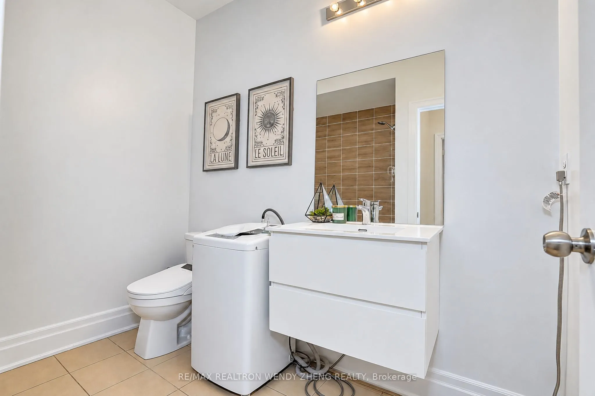 160 Elgin Mills Road W