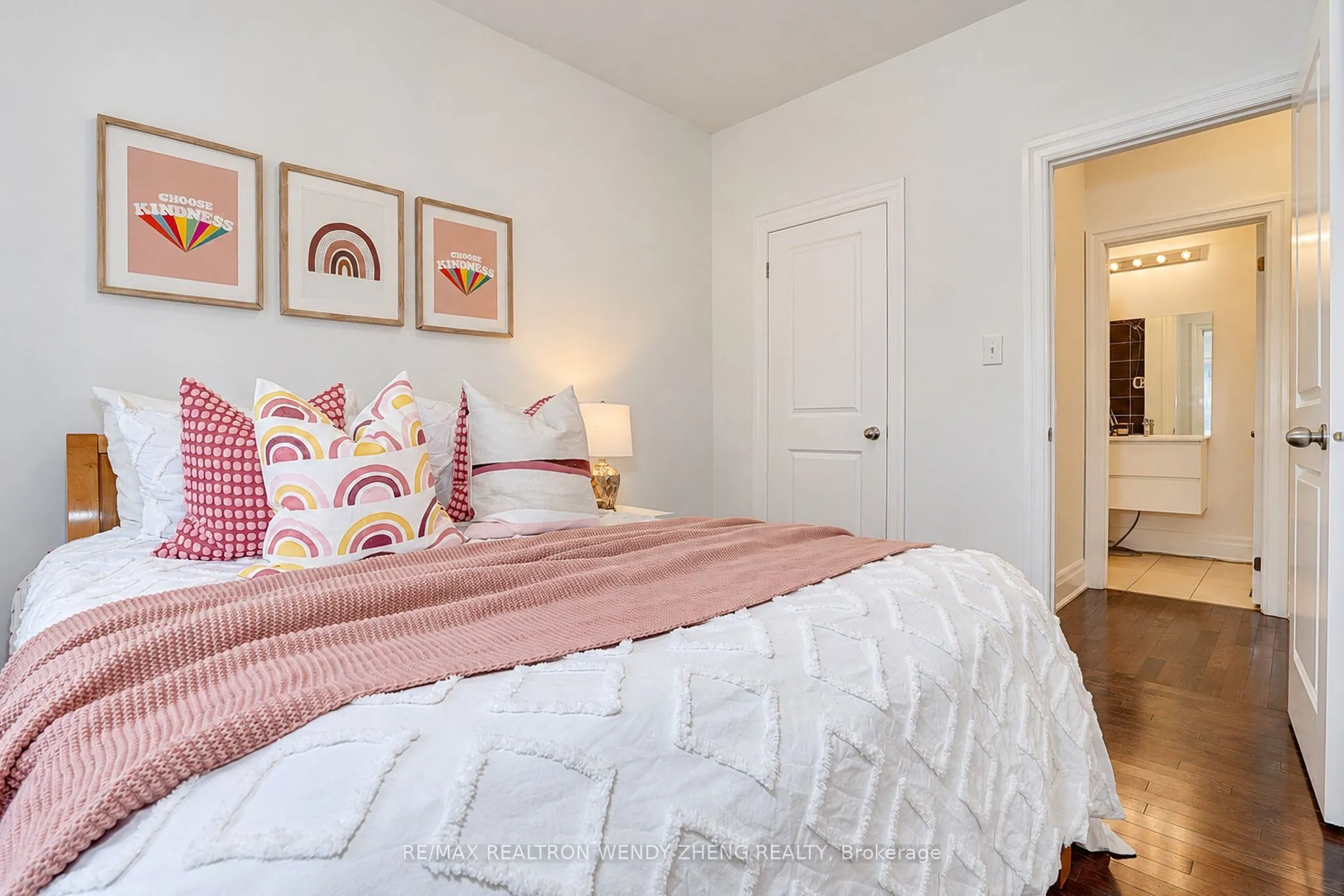 160 Elgin Mills Road W