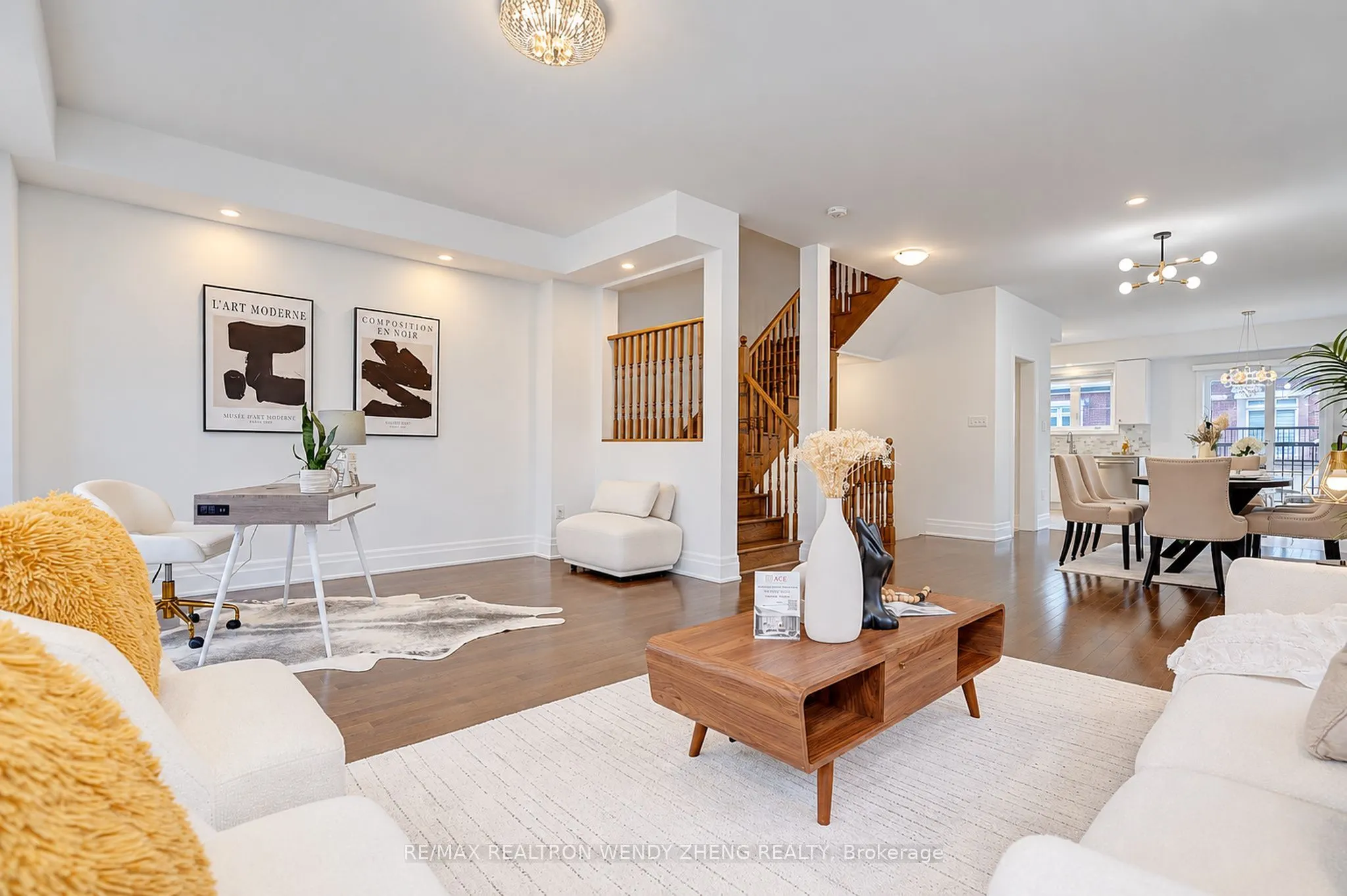 160 Elgin Mills Road W
