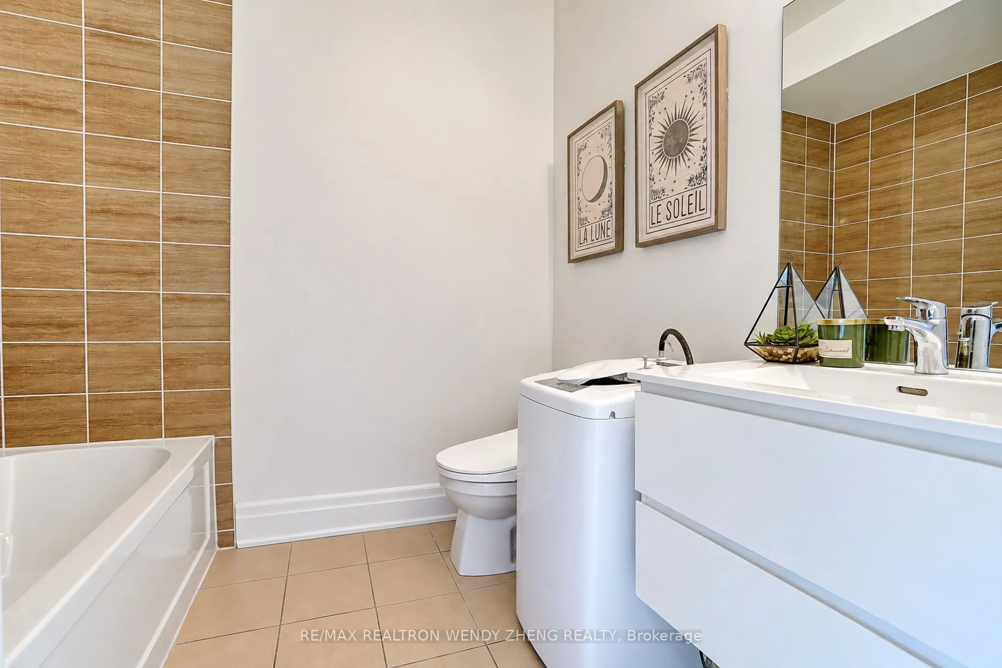 160 Elgin Mills Road W