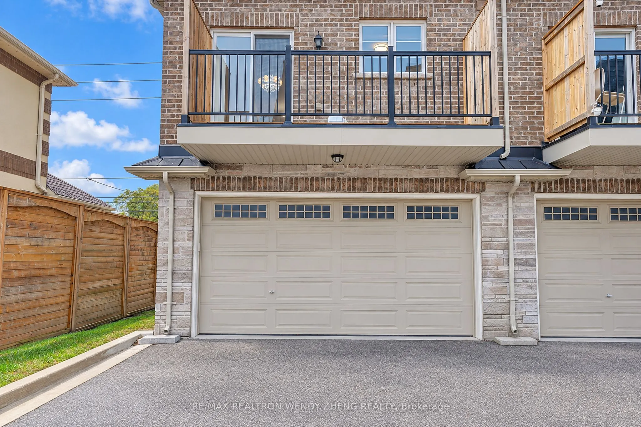 160 Elgin Mills Road W