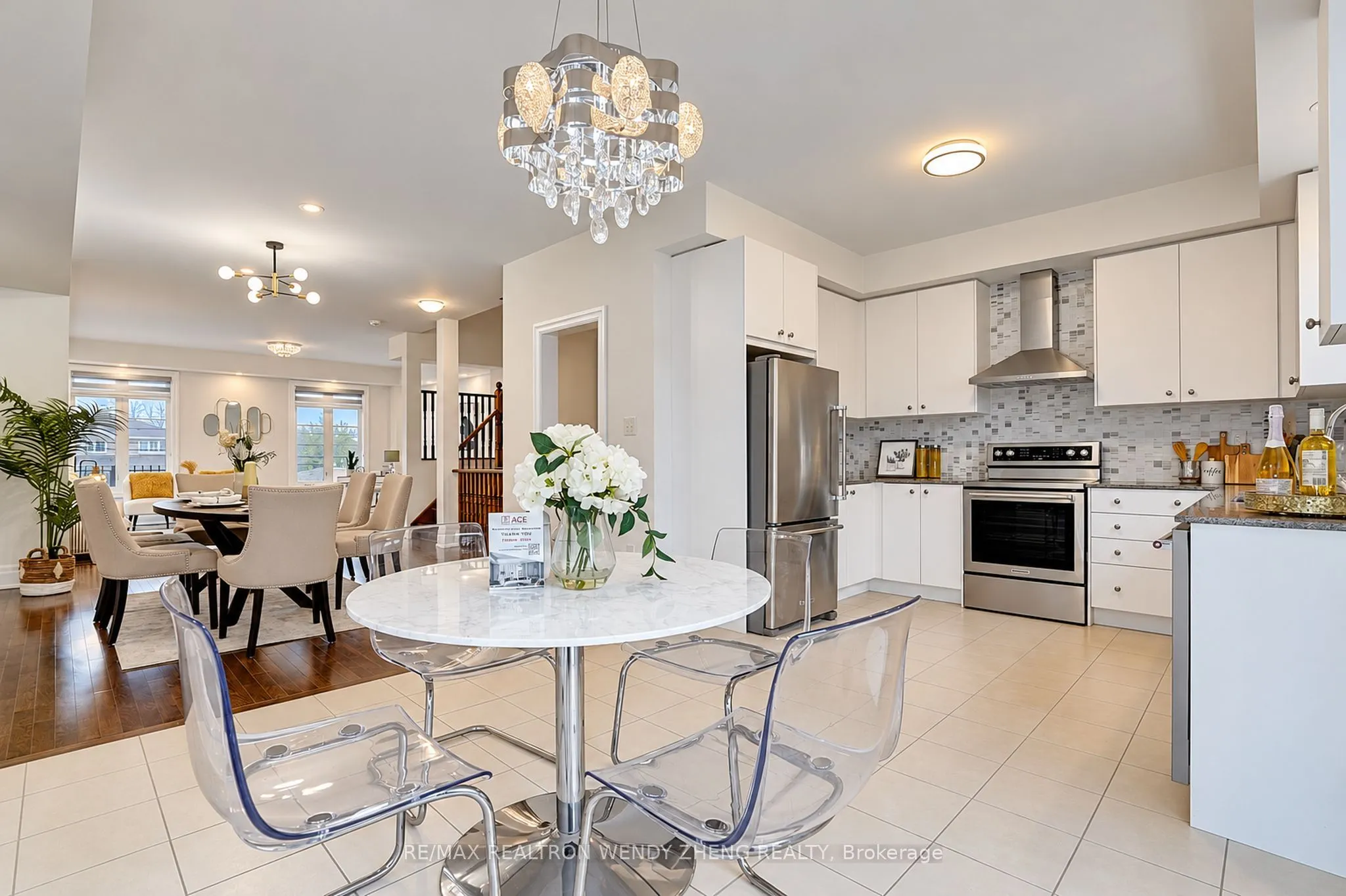 160 Elgin Mills Road W