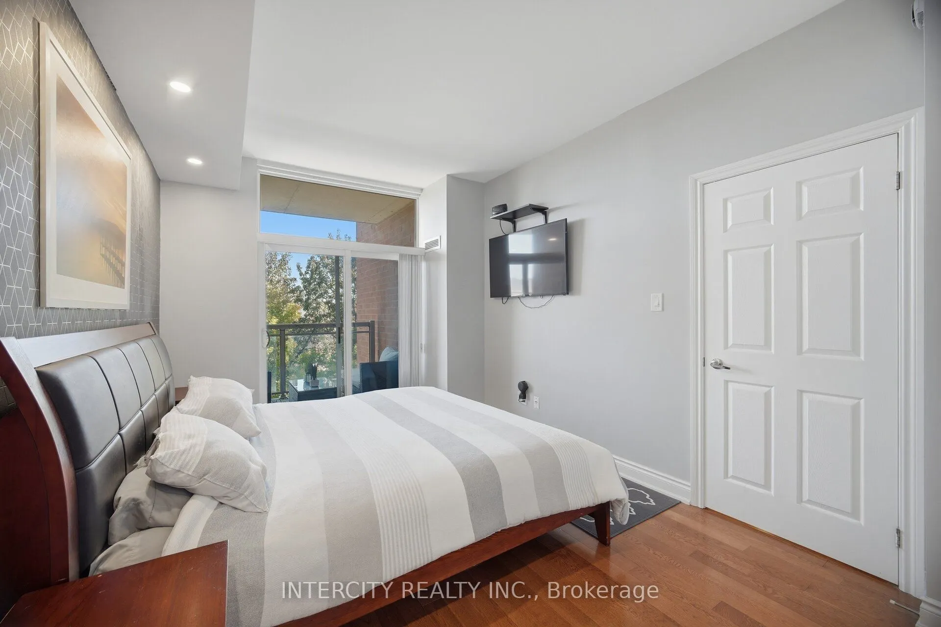 10211 Keele Street #207