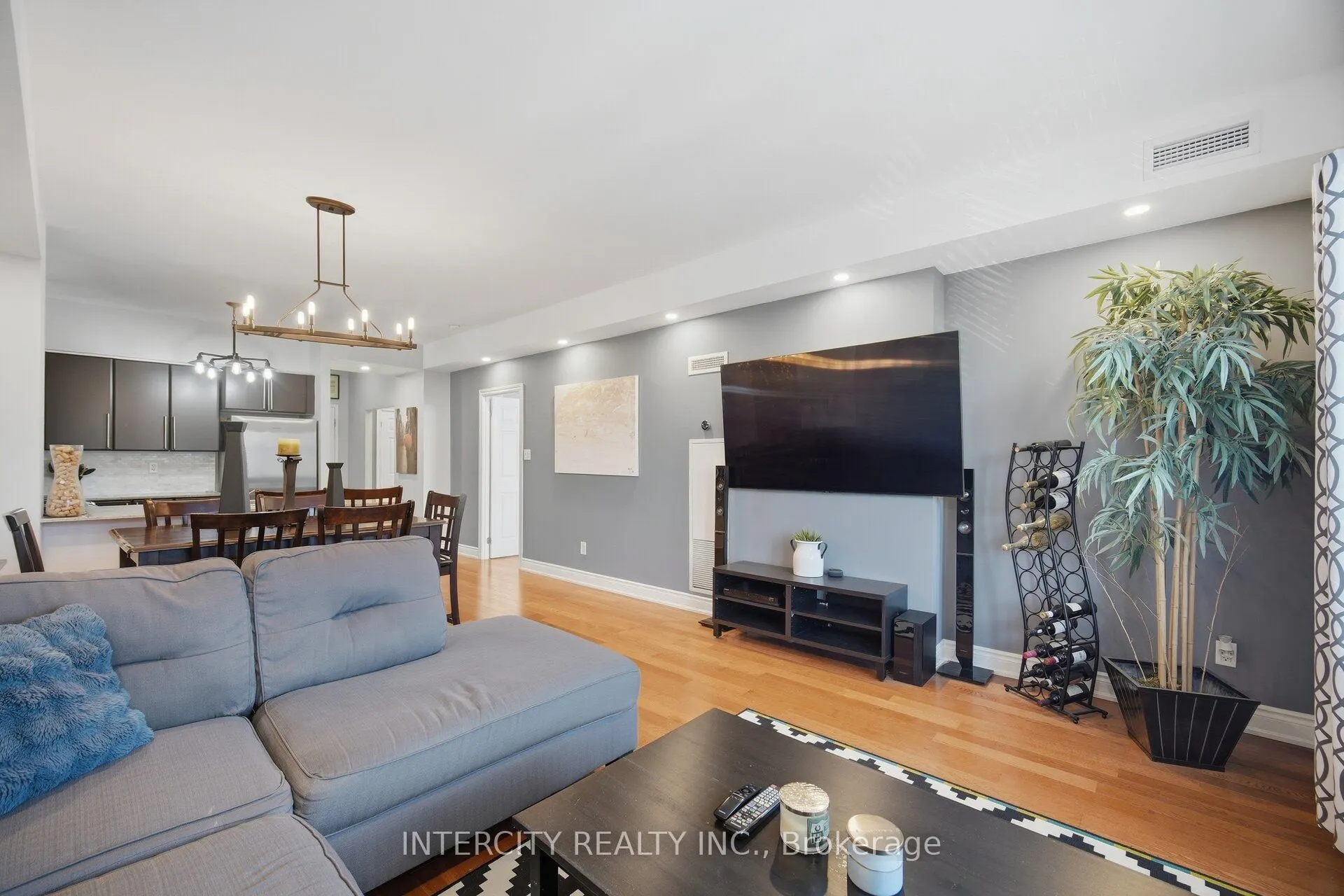 10211 Keele Street #207