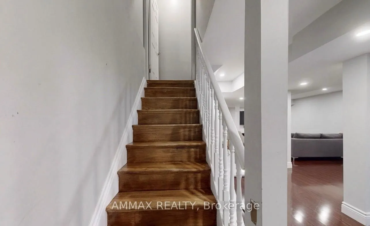 54 English Oak Drive