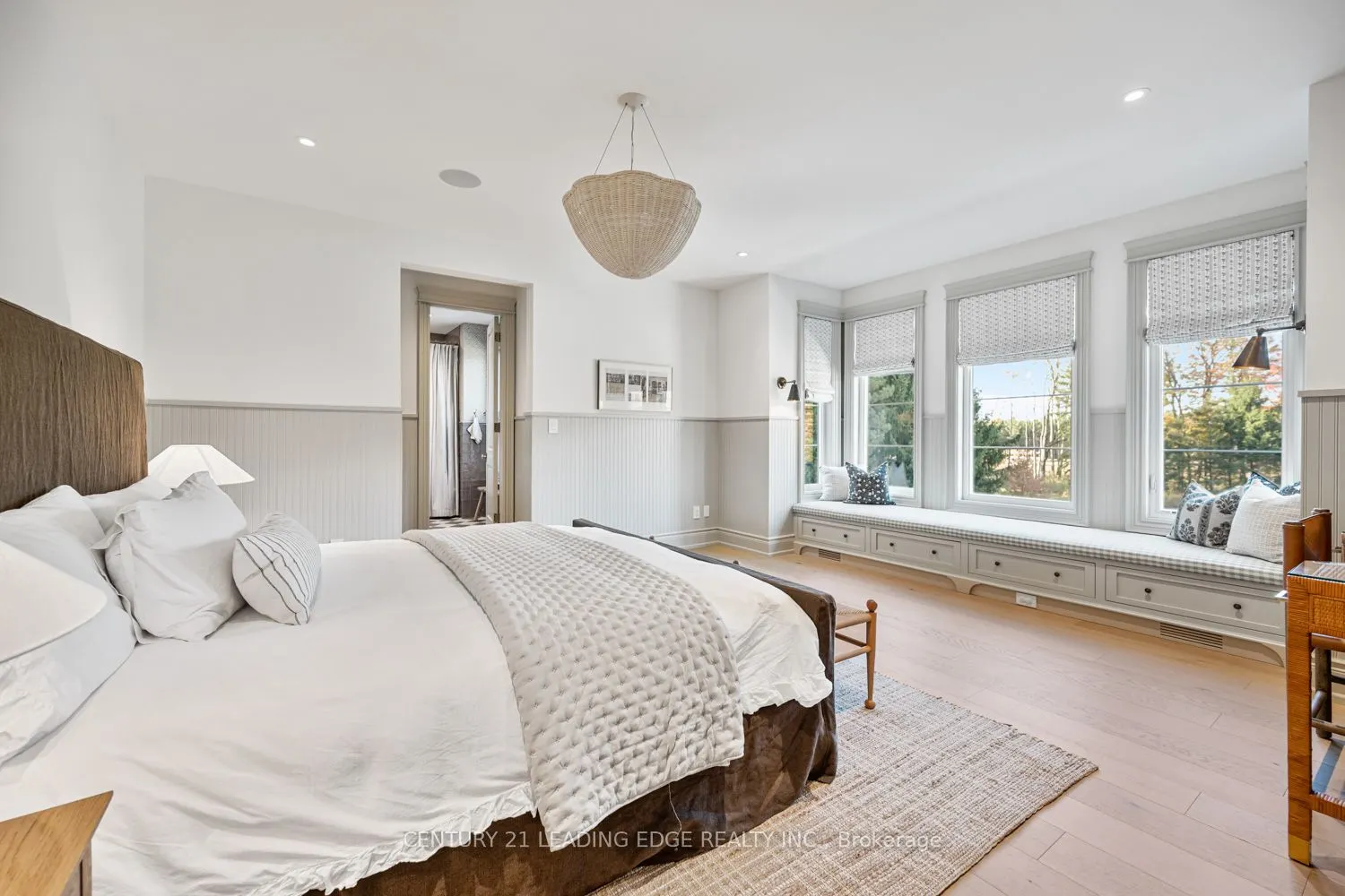 43 Newton Reed Crescent