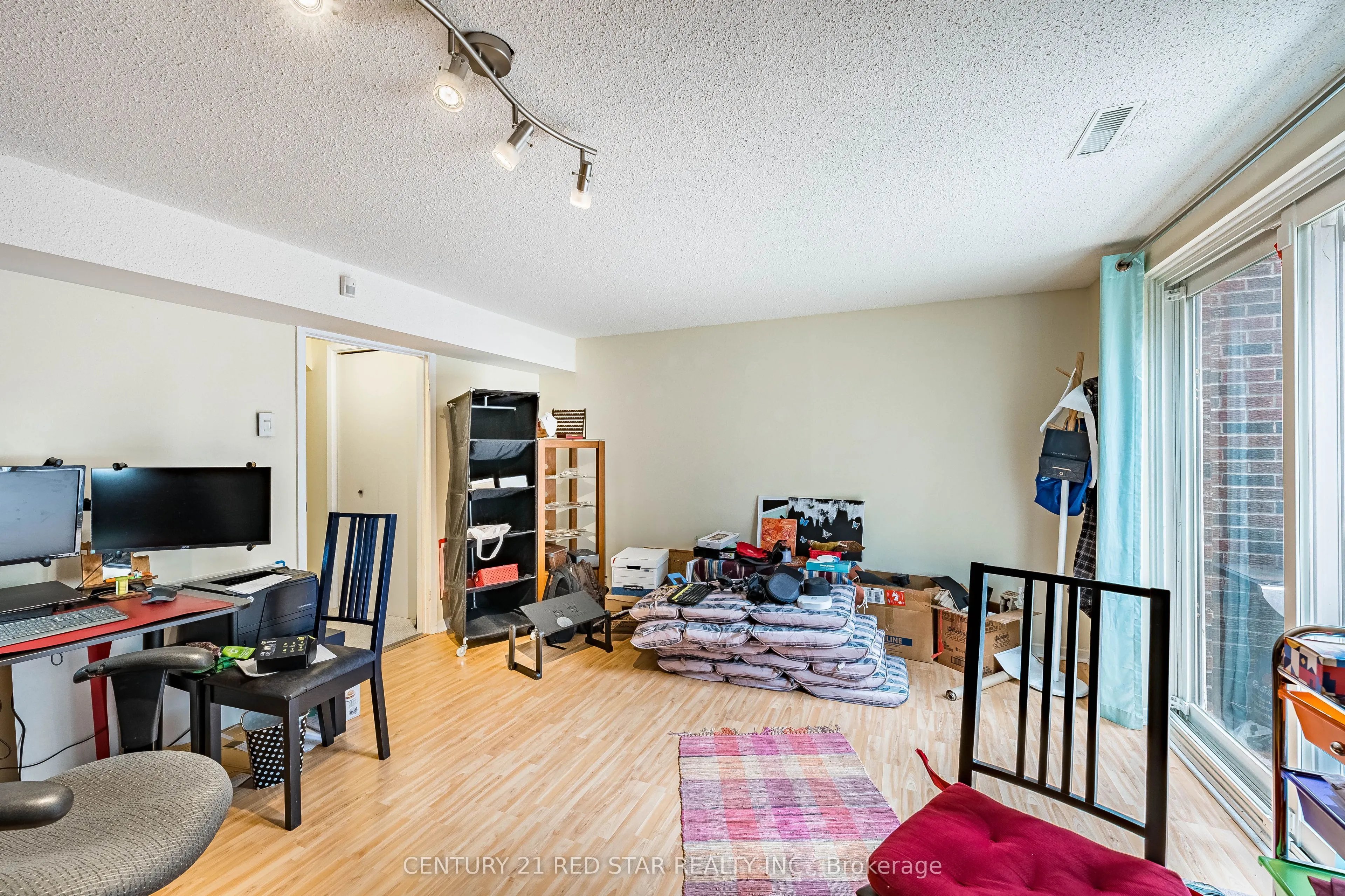 266 Simonston Boulevard #19