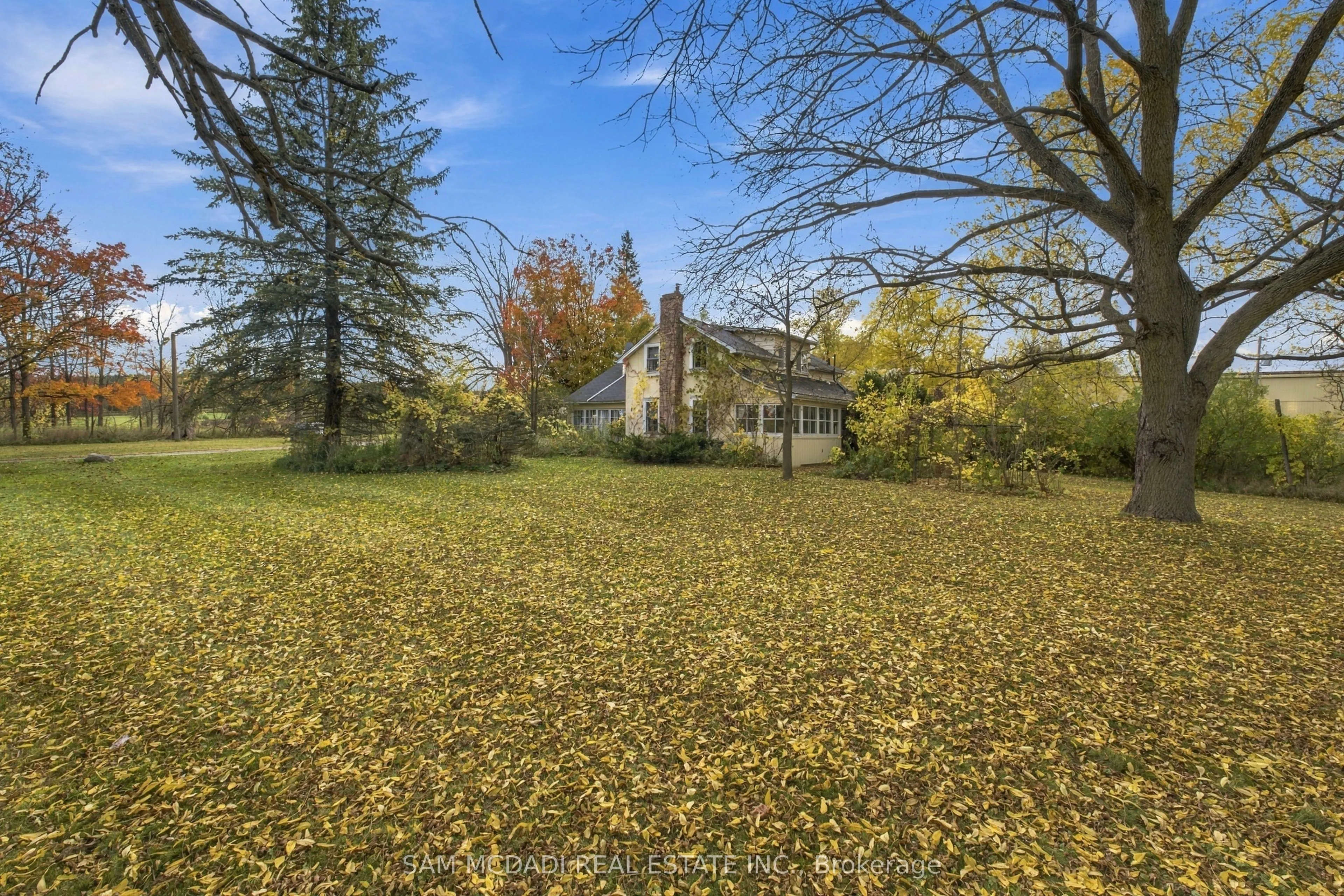 17422 Bathurst Street