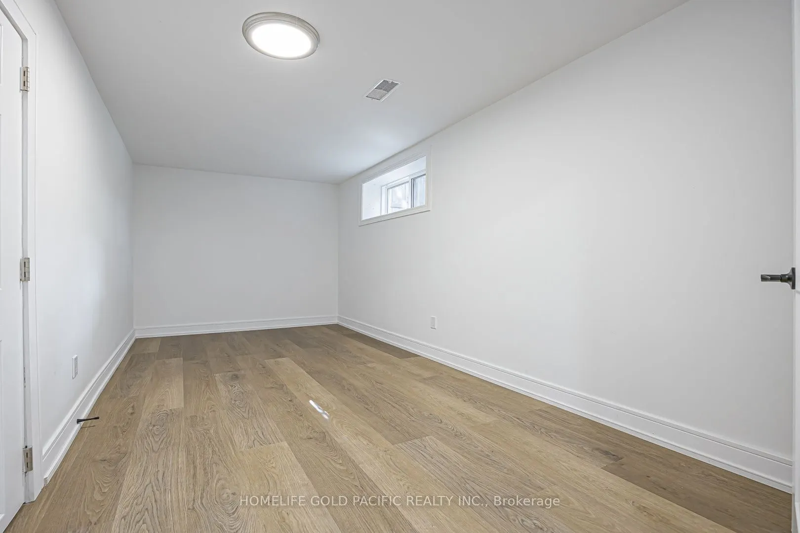 314 Wenlock  (Basement) Avenue