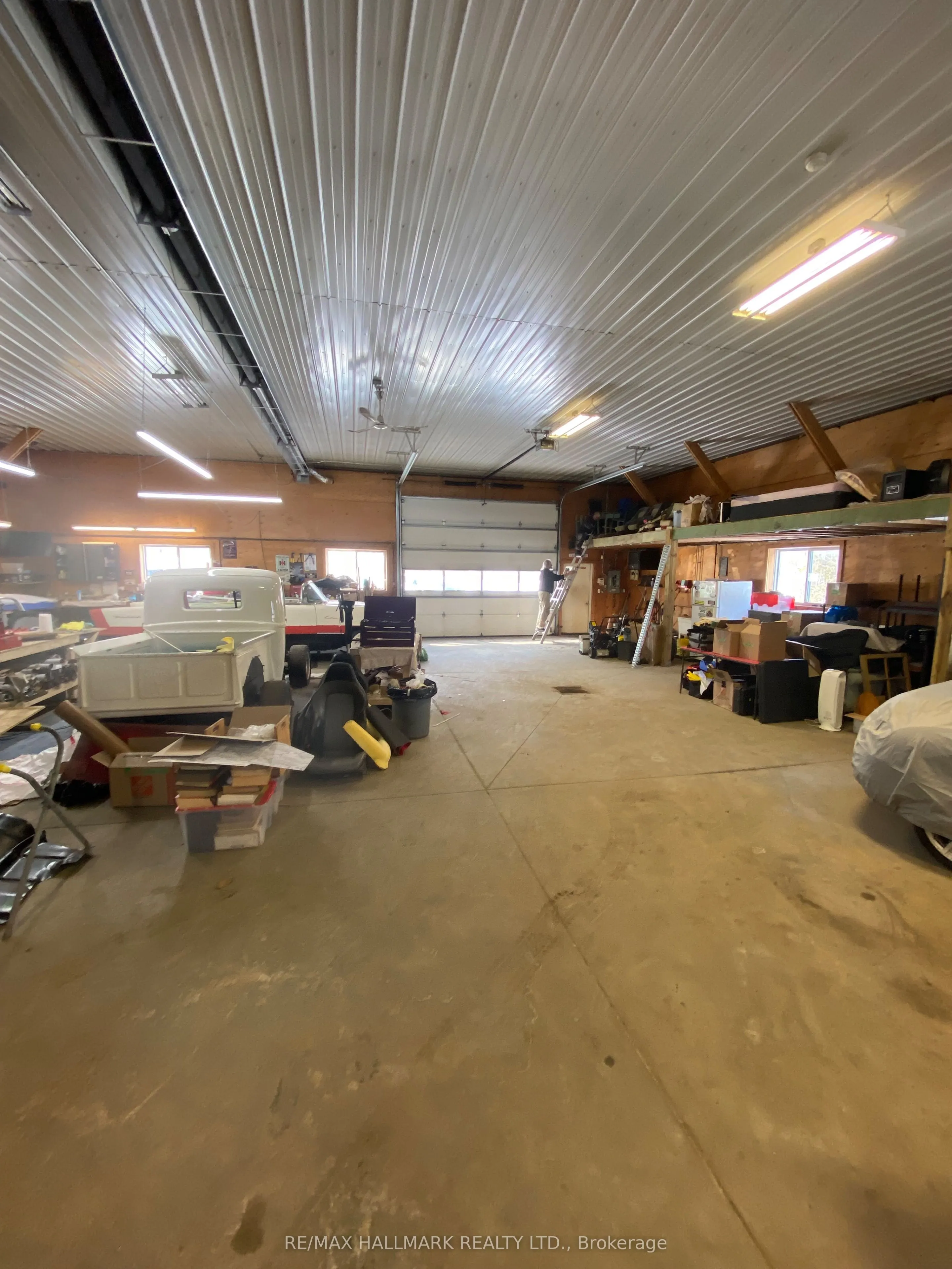 4749 Aurora Road E
