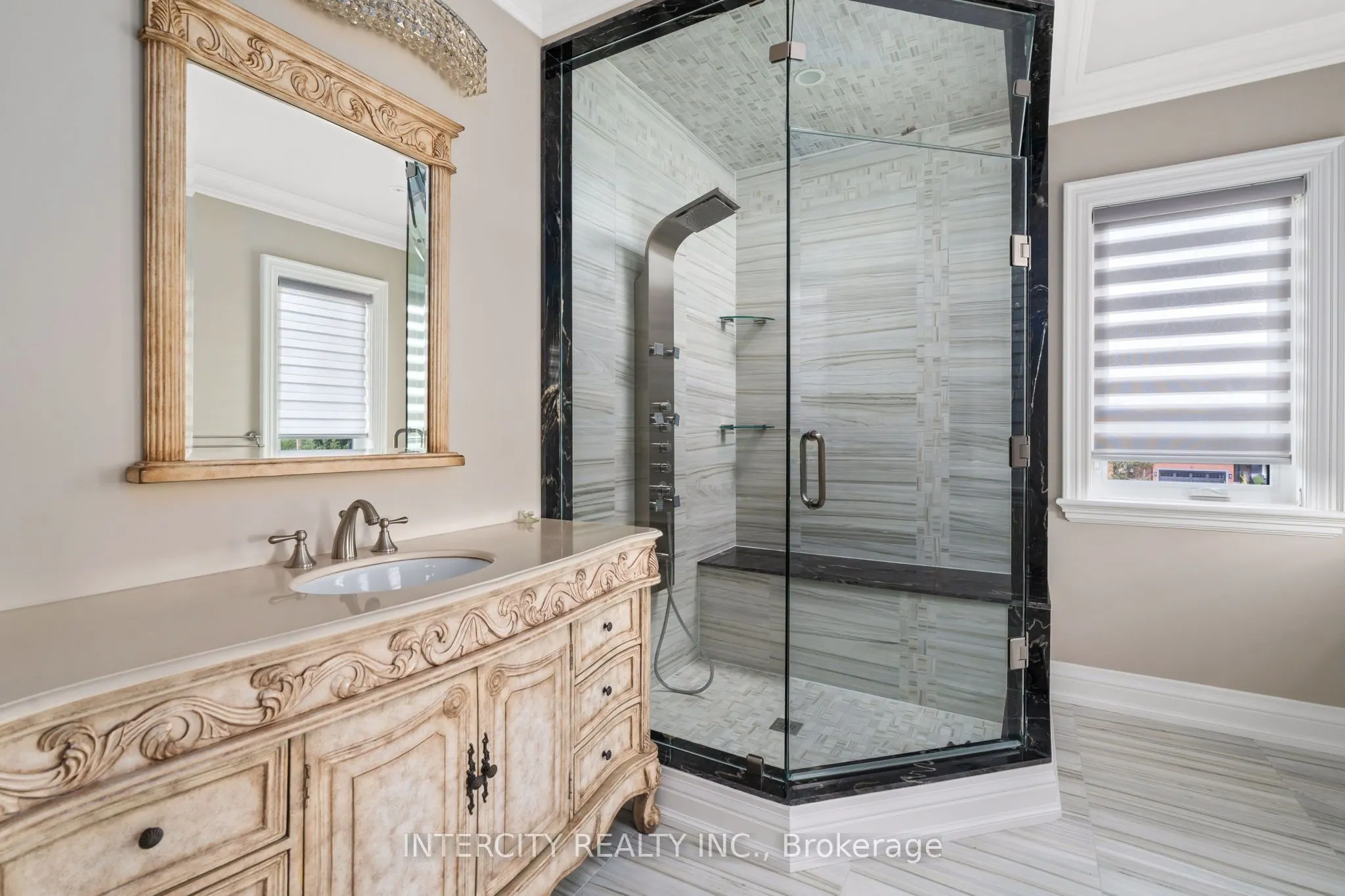 27 Rockview Gardens