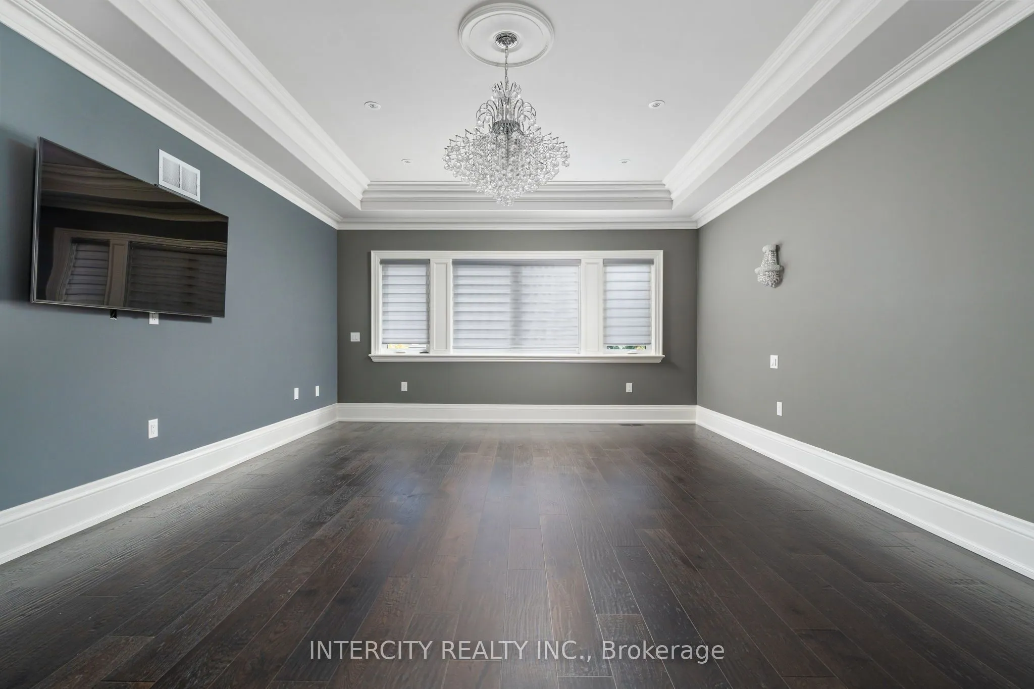 27 Rockview Gardens