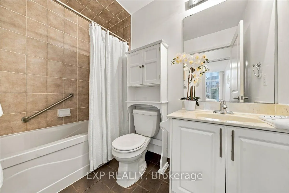18 Harding Boulevard #117