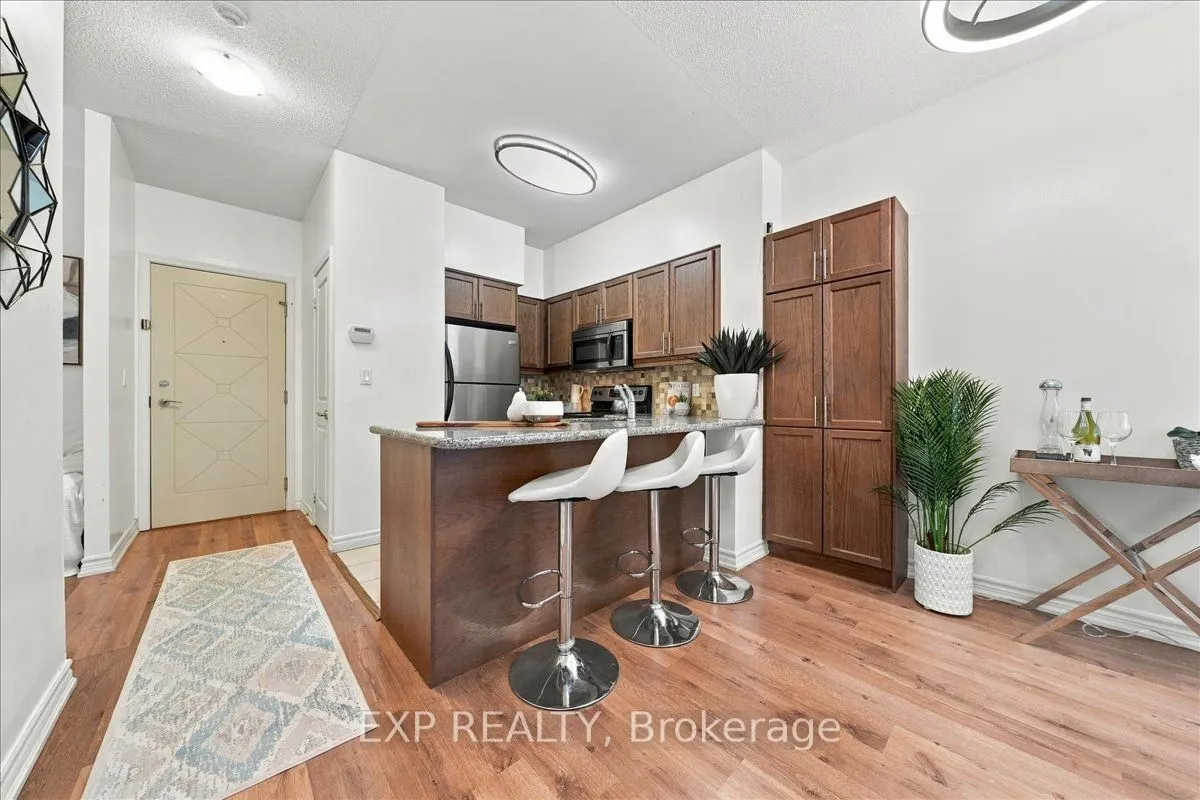 18 Harding Boulevard #117