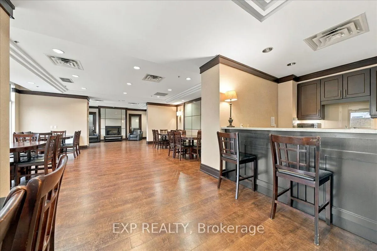 18 Harding Boulevard #117