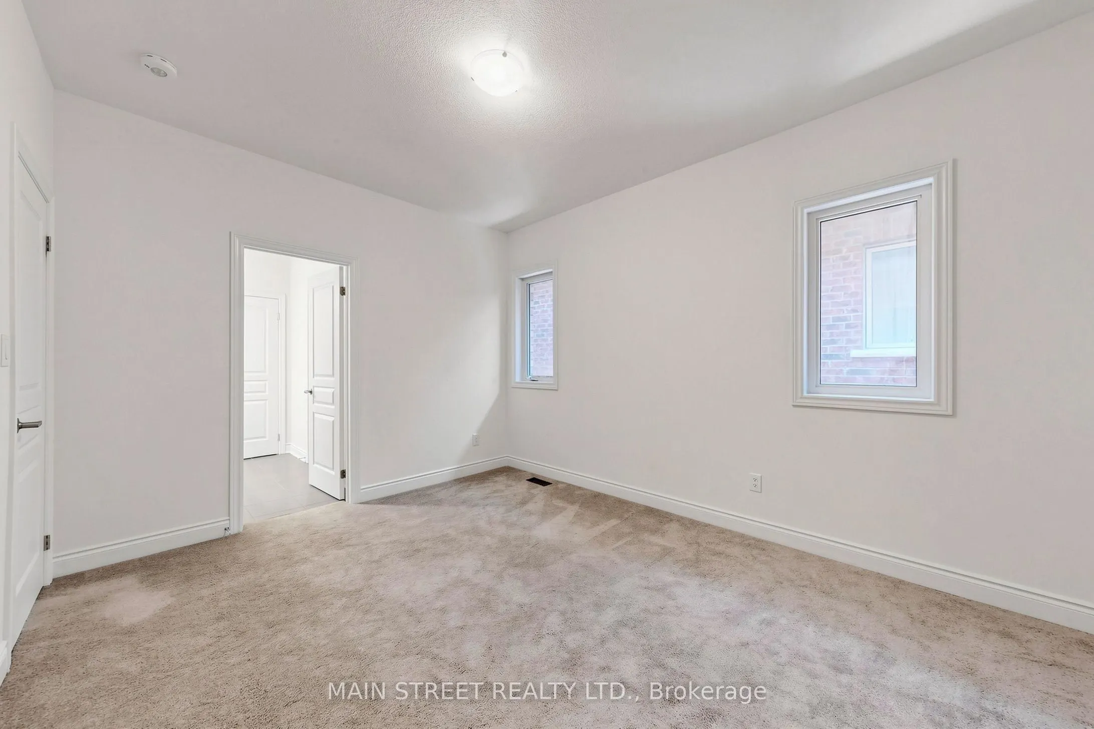 11 Robert Baldwin Boulevard