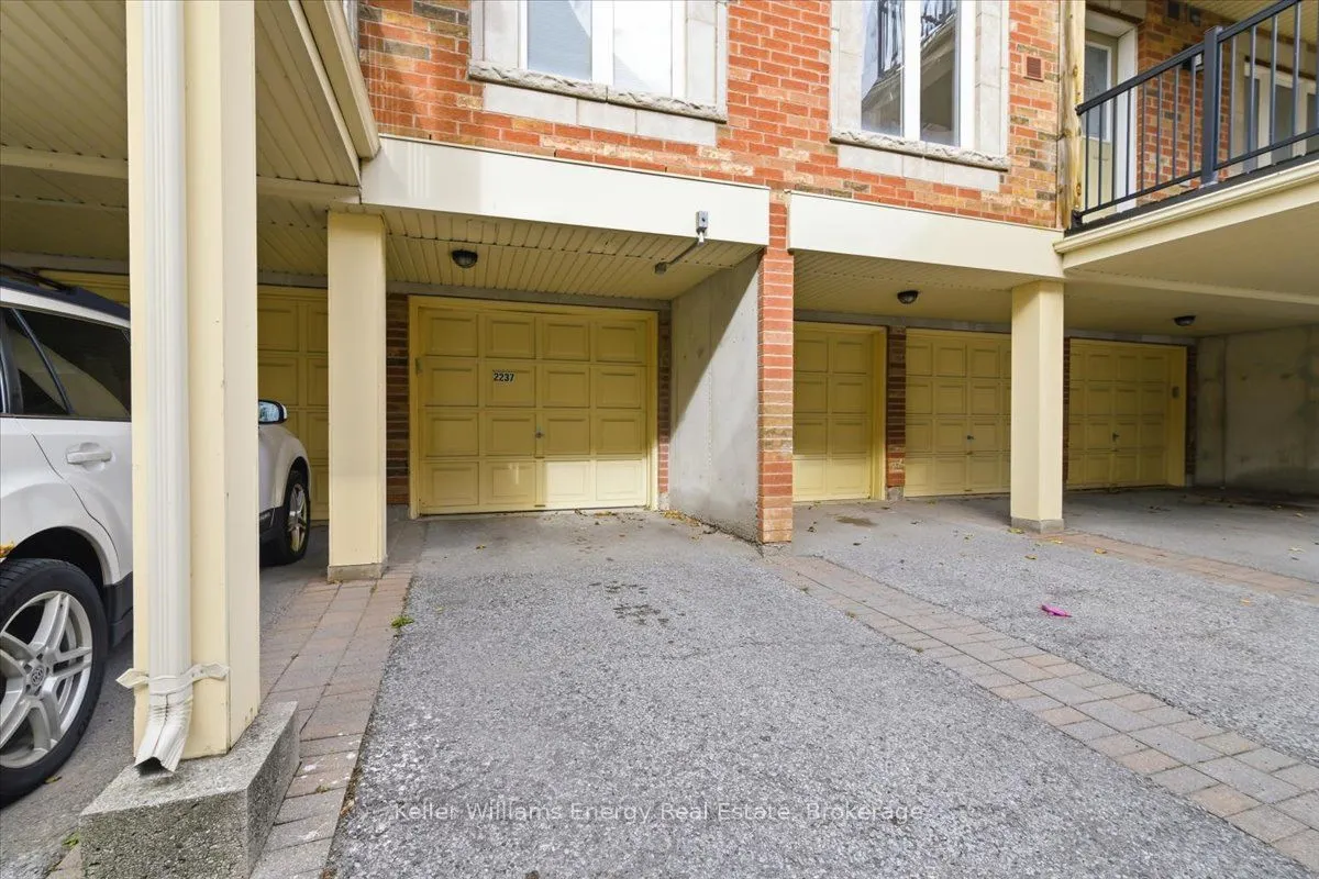 2237 Bur Oak Avenue #82