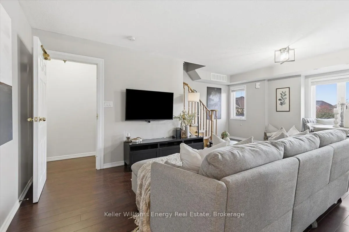 2237 Bur Oak Avenue #82