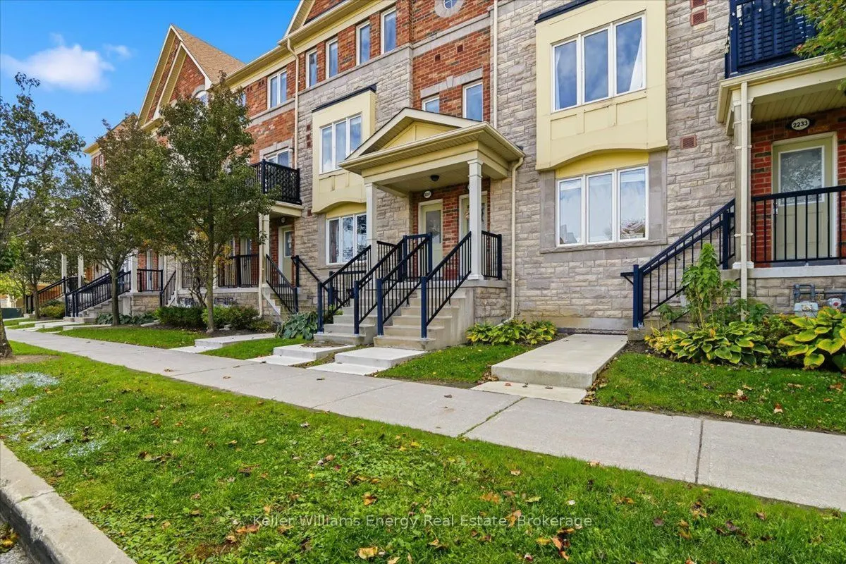 2237 Bur Oak Avenue #82