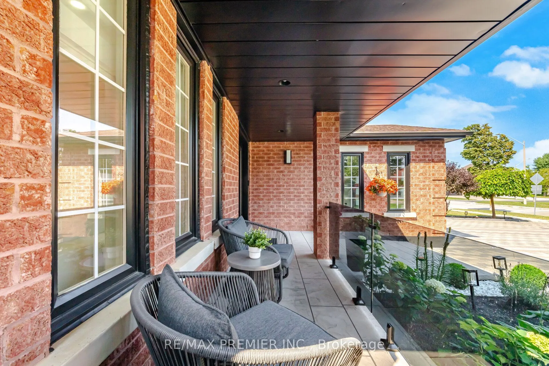 95 Hudson Drive