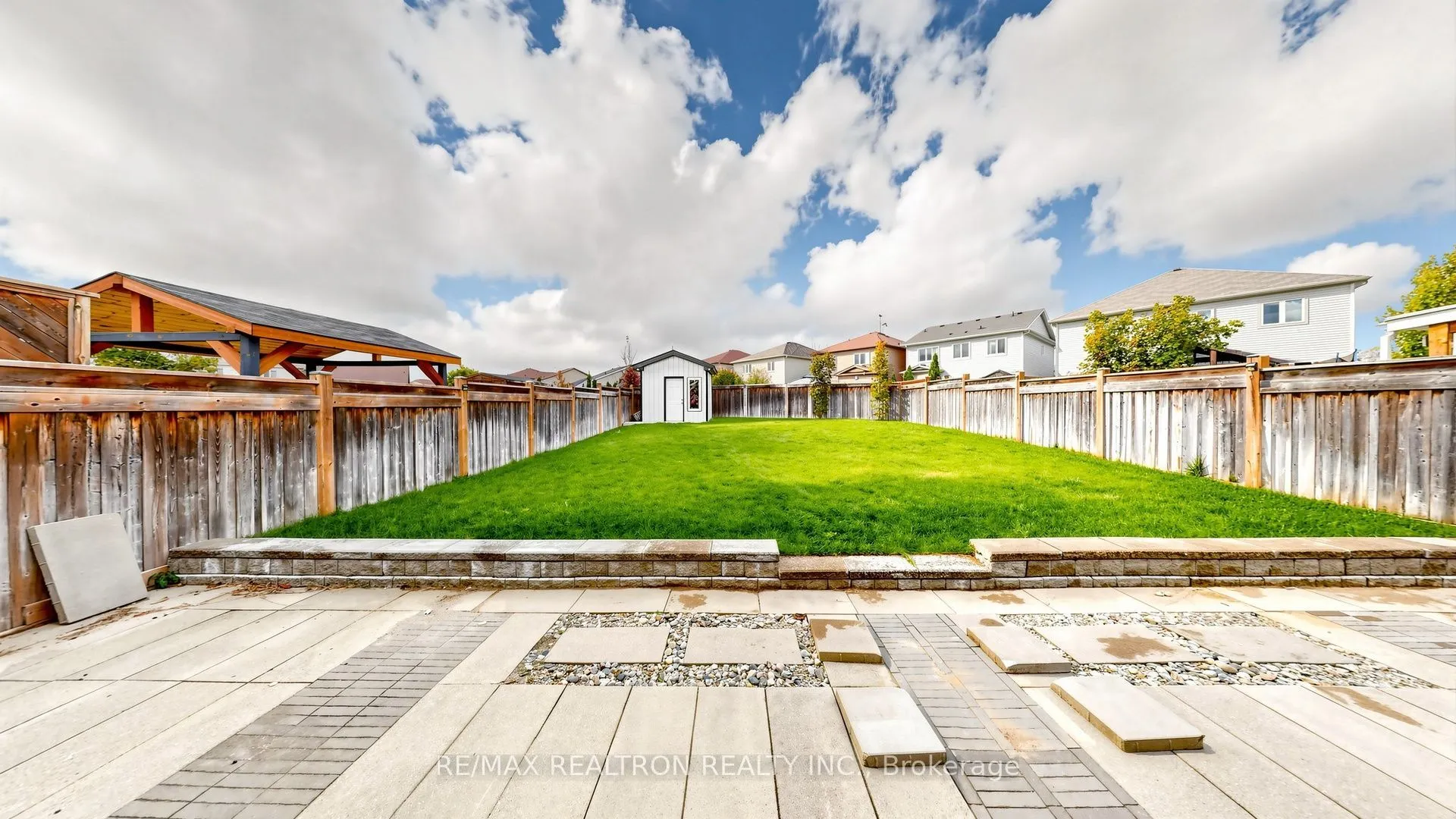90 GOLD PARK Gate