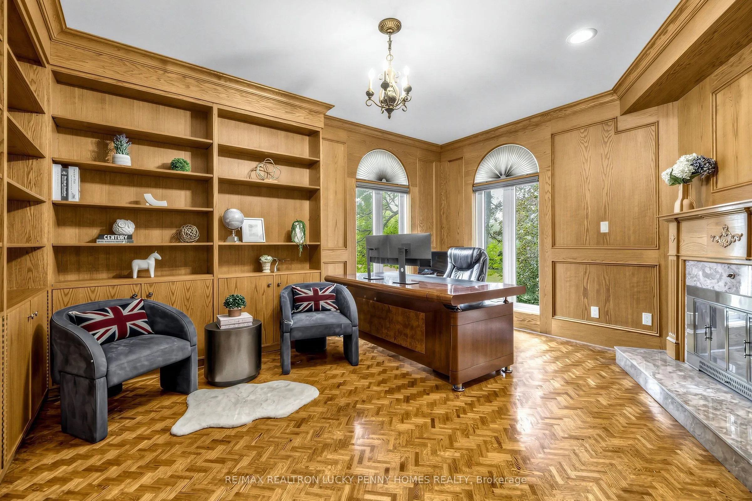 6 Devon Court