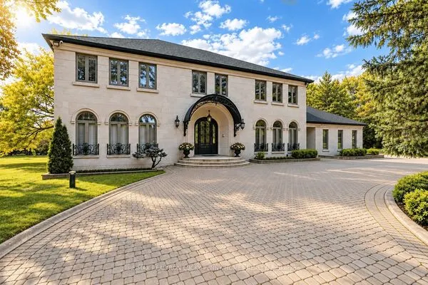 6 Devon Court