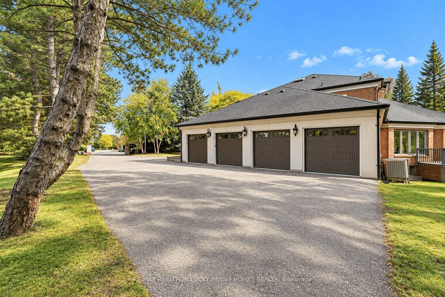 6 Devon Court