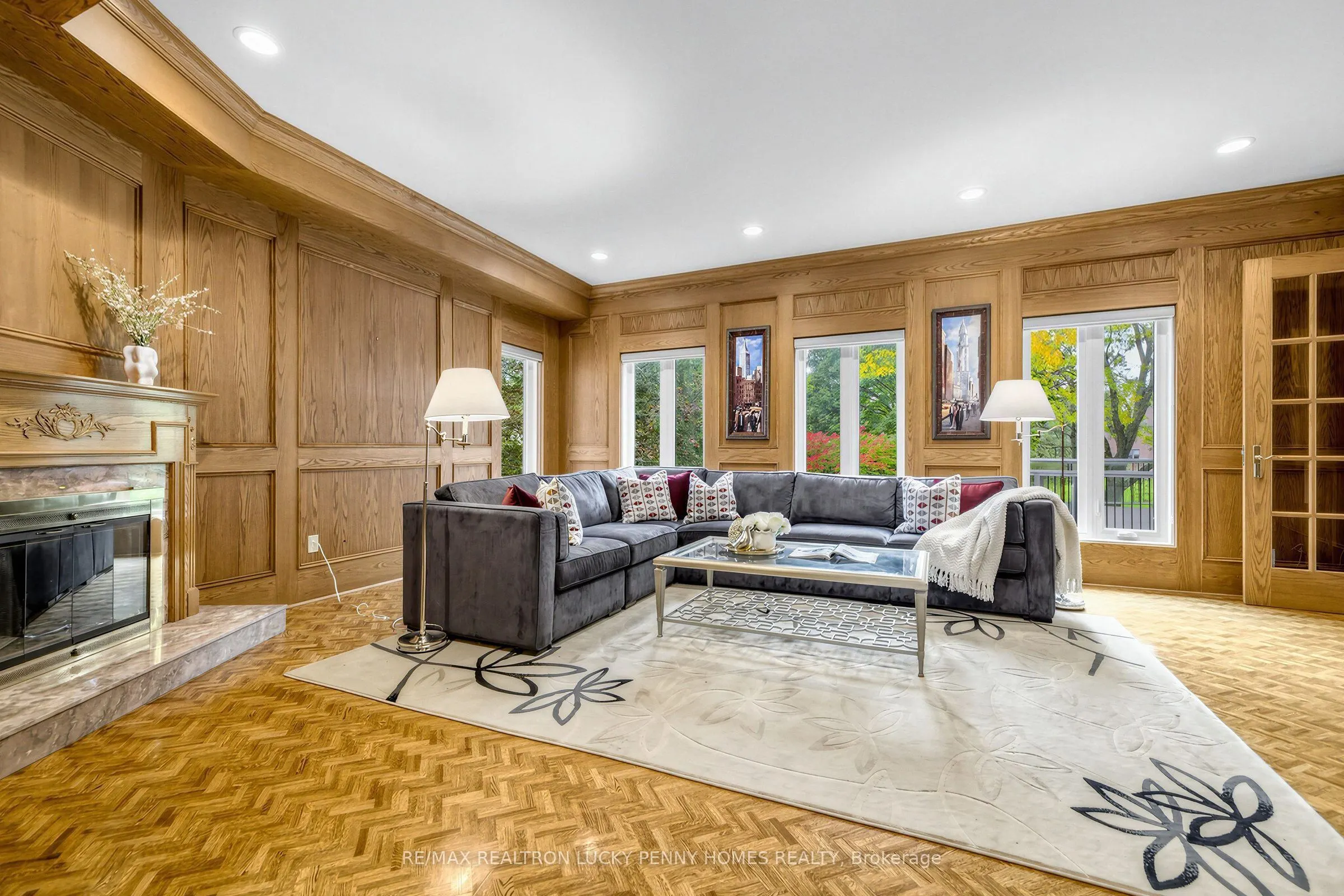 6 Devon Court