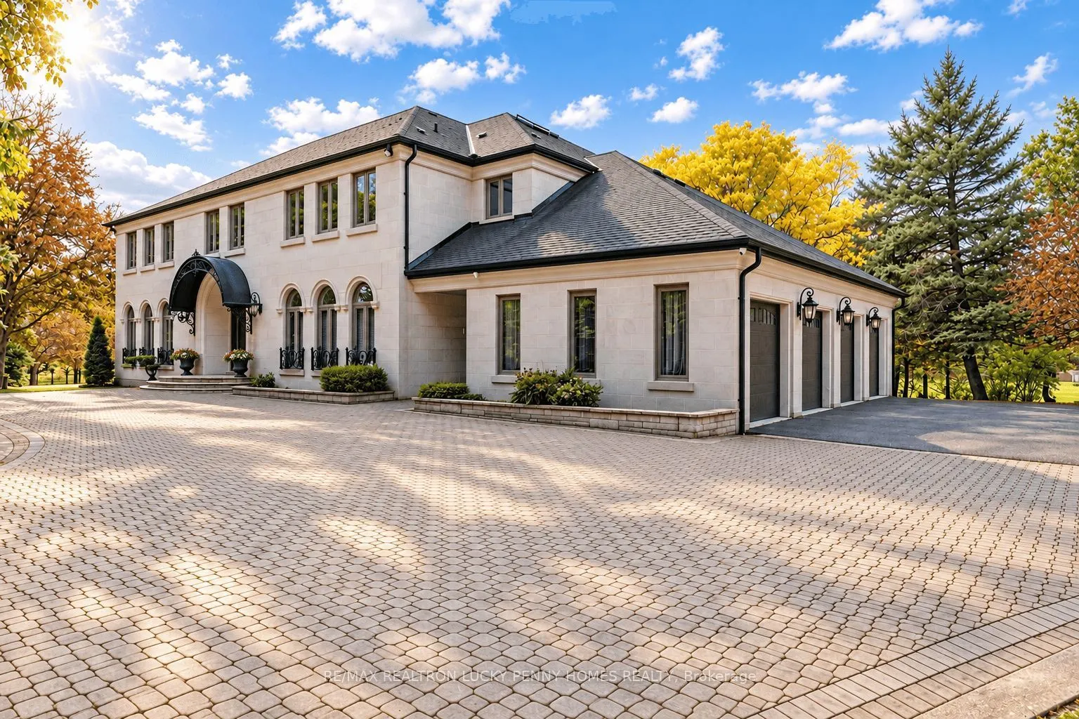 6 Devon Court