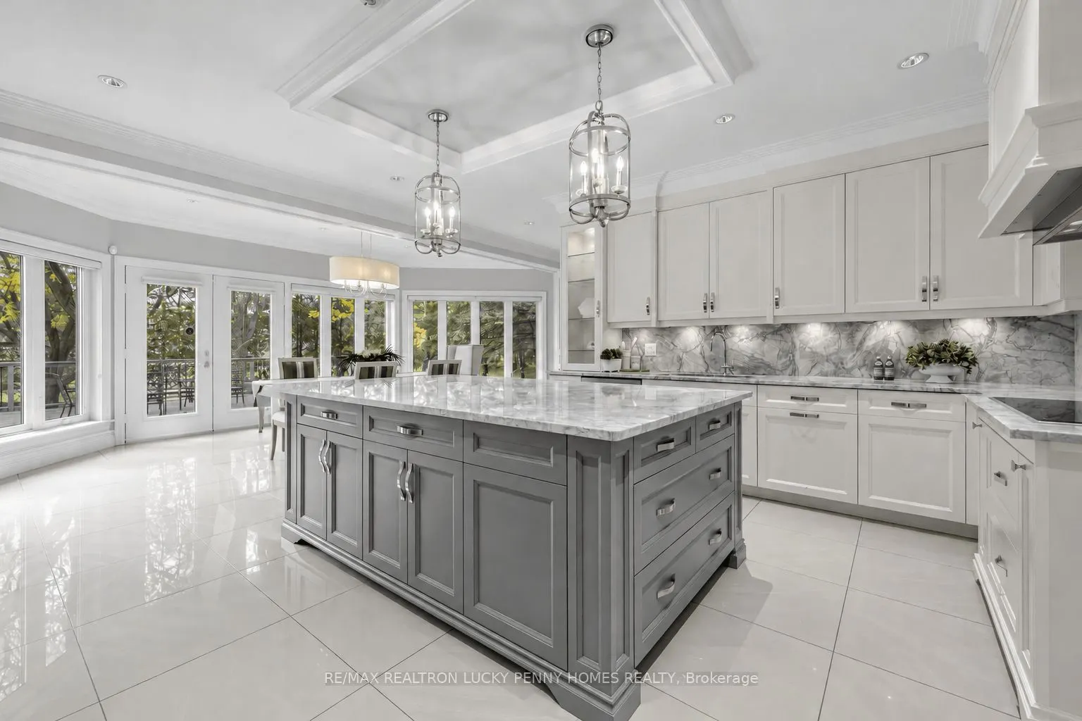 6 Devon Court