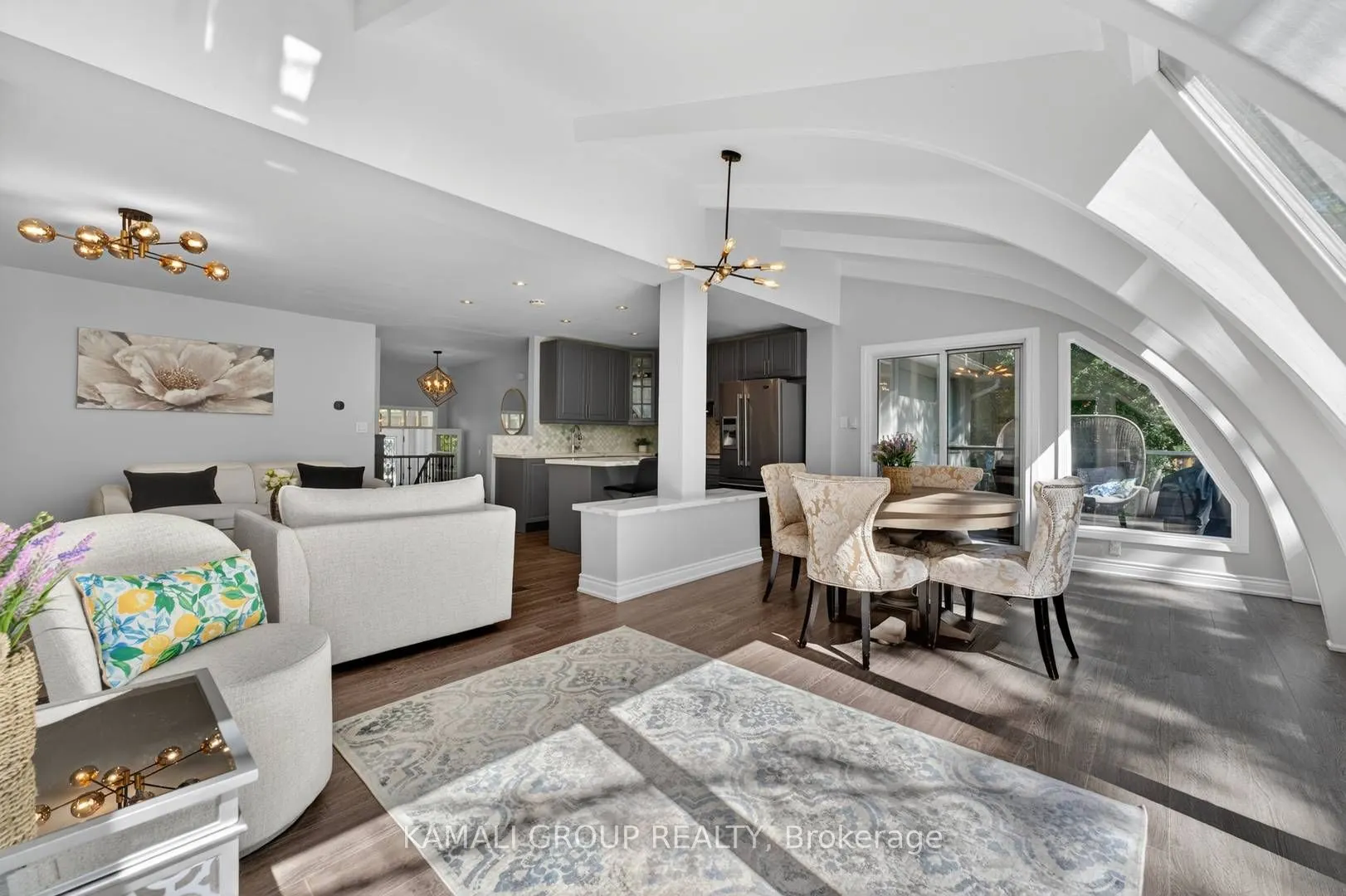 61 Lawnwood Court