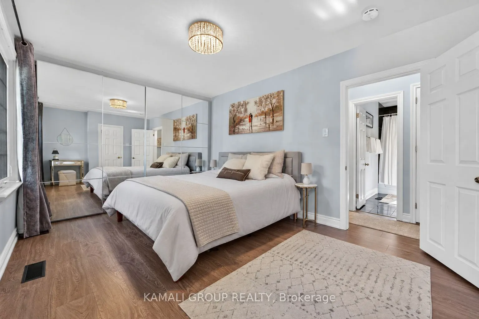 61 Lawnwood Court