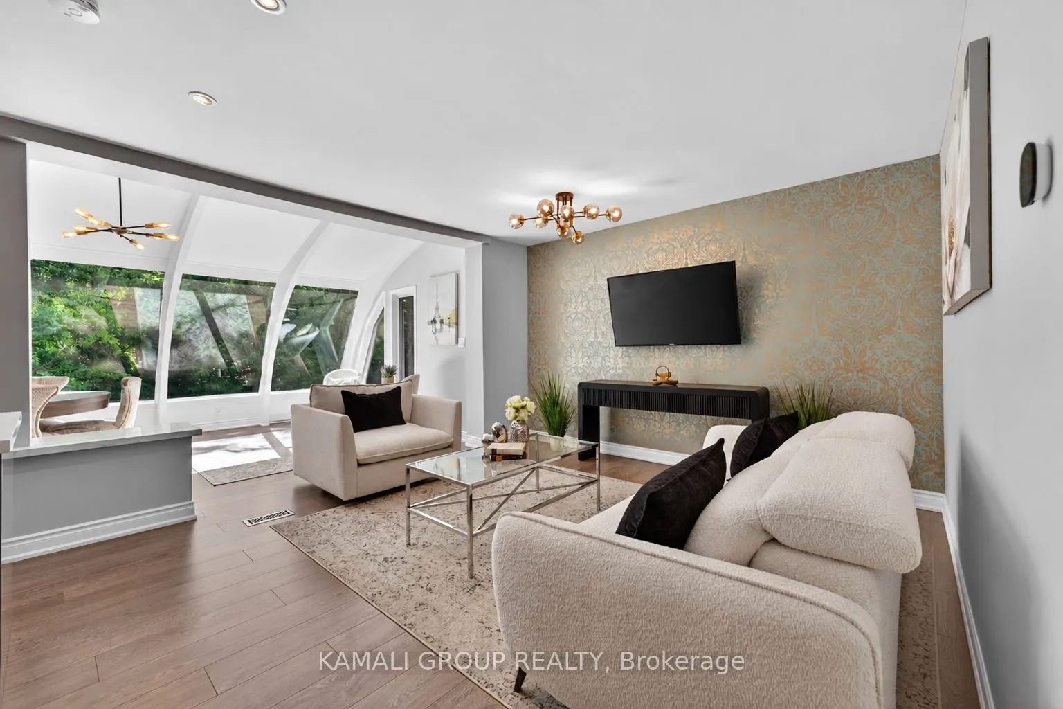 61 Lawnwood Court