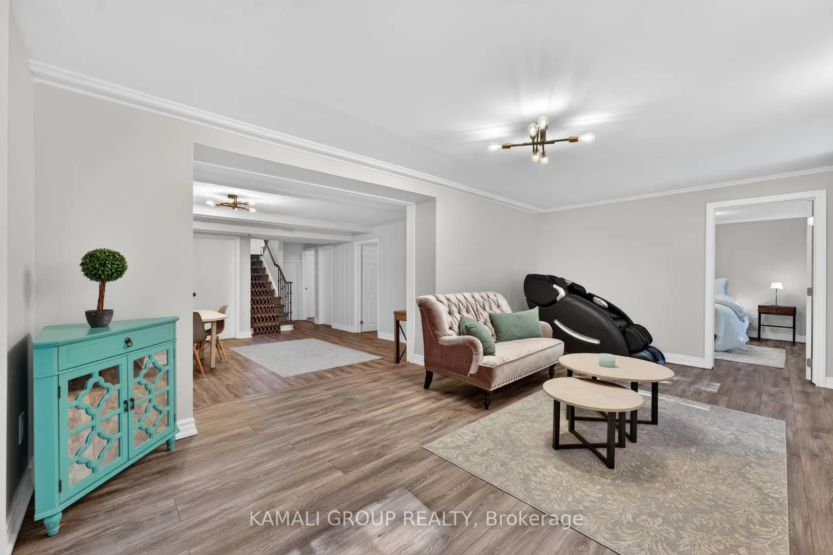 61 Lawnwood Court