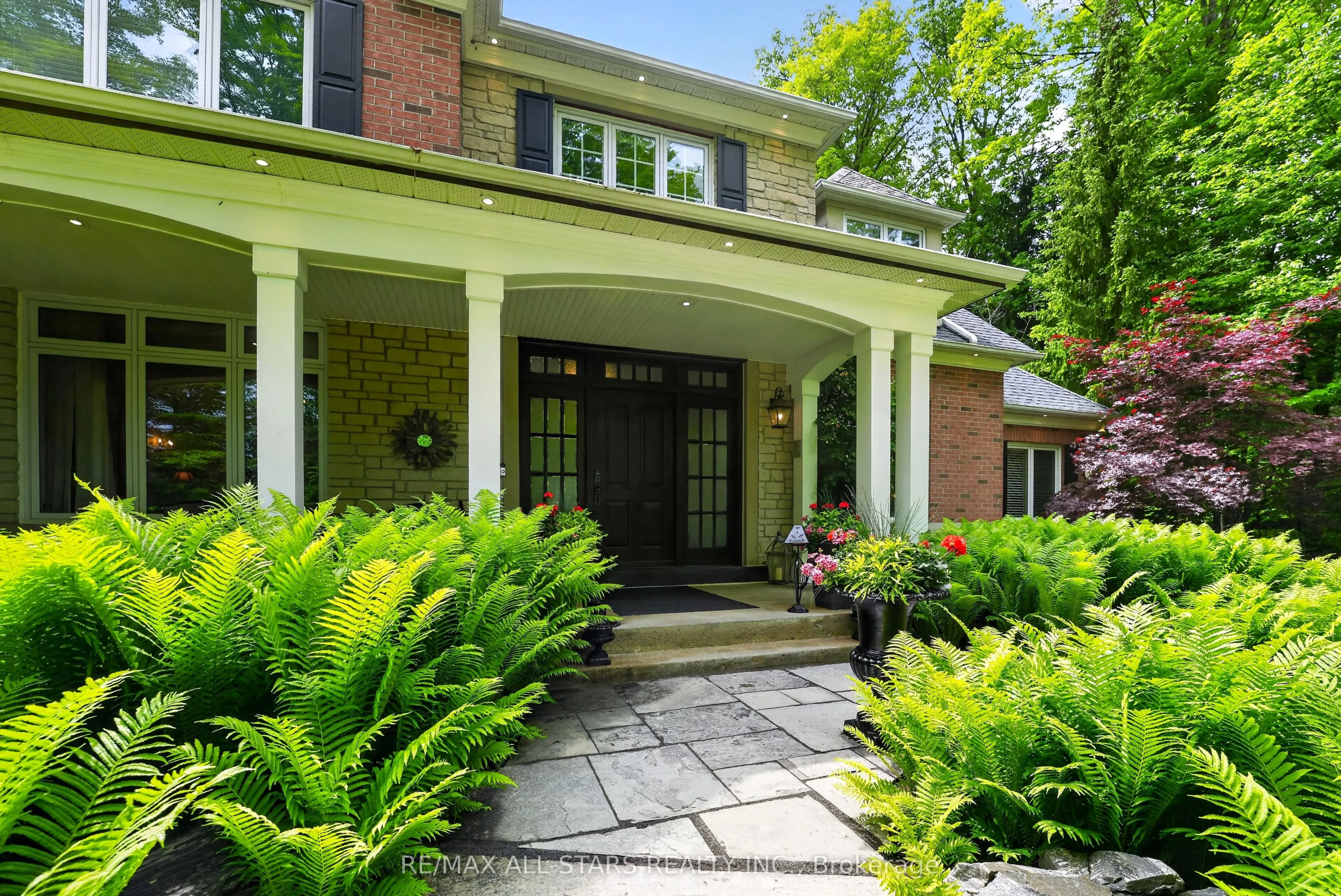 3 Bridgewater Drive
